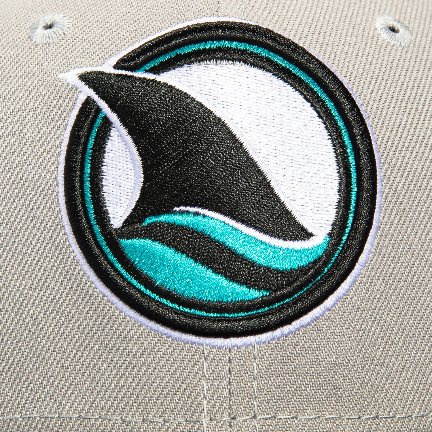 New Era 59Fifty San Jose Sharks Alternate Snapback Hat - Grey & Black NHL Hockey Cap for Men & Women - Perfect for Games, Fan Gear & Streetwear Fashion