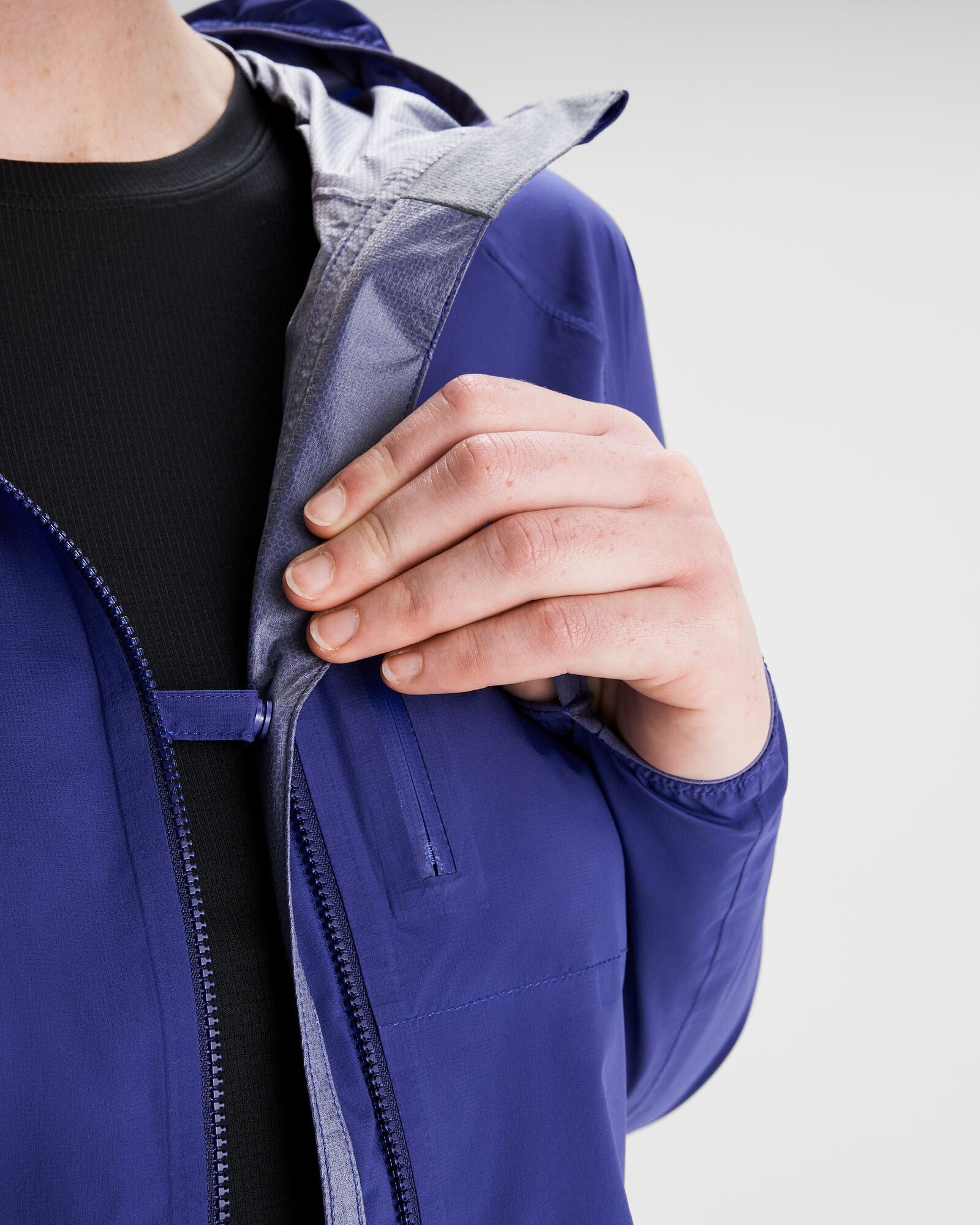 Women's Seeker 2.5L Waterproof Rain Jacket - Lightweight Windproof Outdoor Shell with Adjustable Hood | Perfect for Hiking, Camping & Travel