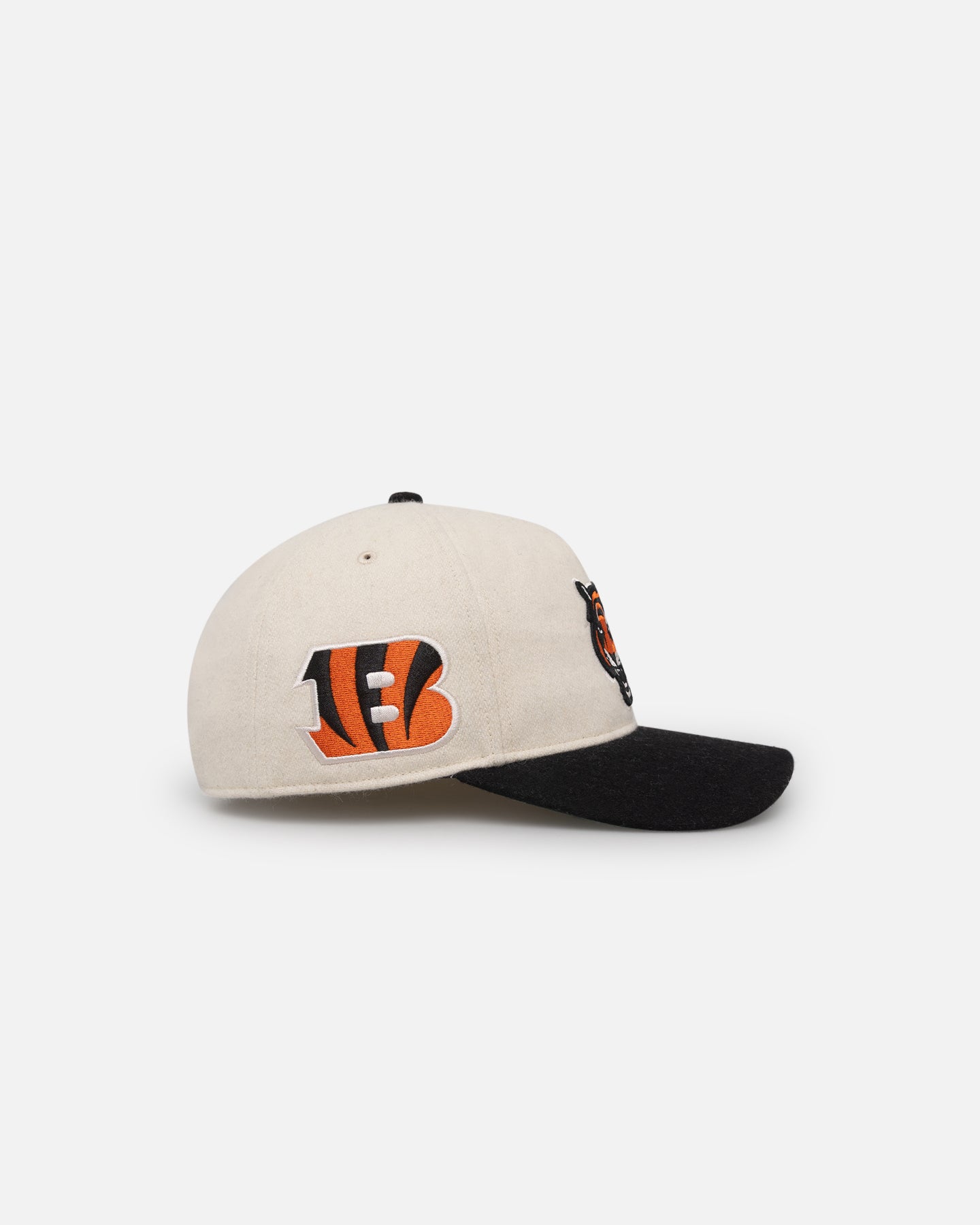 47 Brand Cincinnati Bengals Legacy Wooly Sure Shot Snapback Hat - Natural/Black - Official NFL Team Logo Cap for Men & Women - Perfect for Game Day, Sports Events & Casual Wear