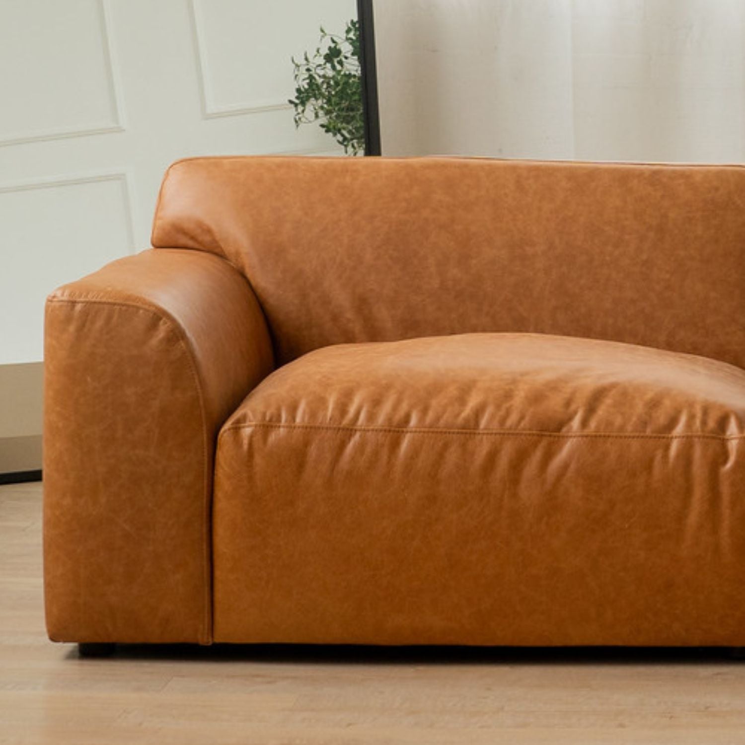 Aspen Distressed Cognac Leather 3-Seater Sofa - Genuine Leather Couch for Living Room, Lounge & Office - Comfortable Modern Sectional Sofa for Home Decor