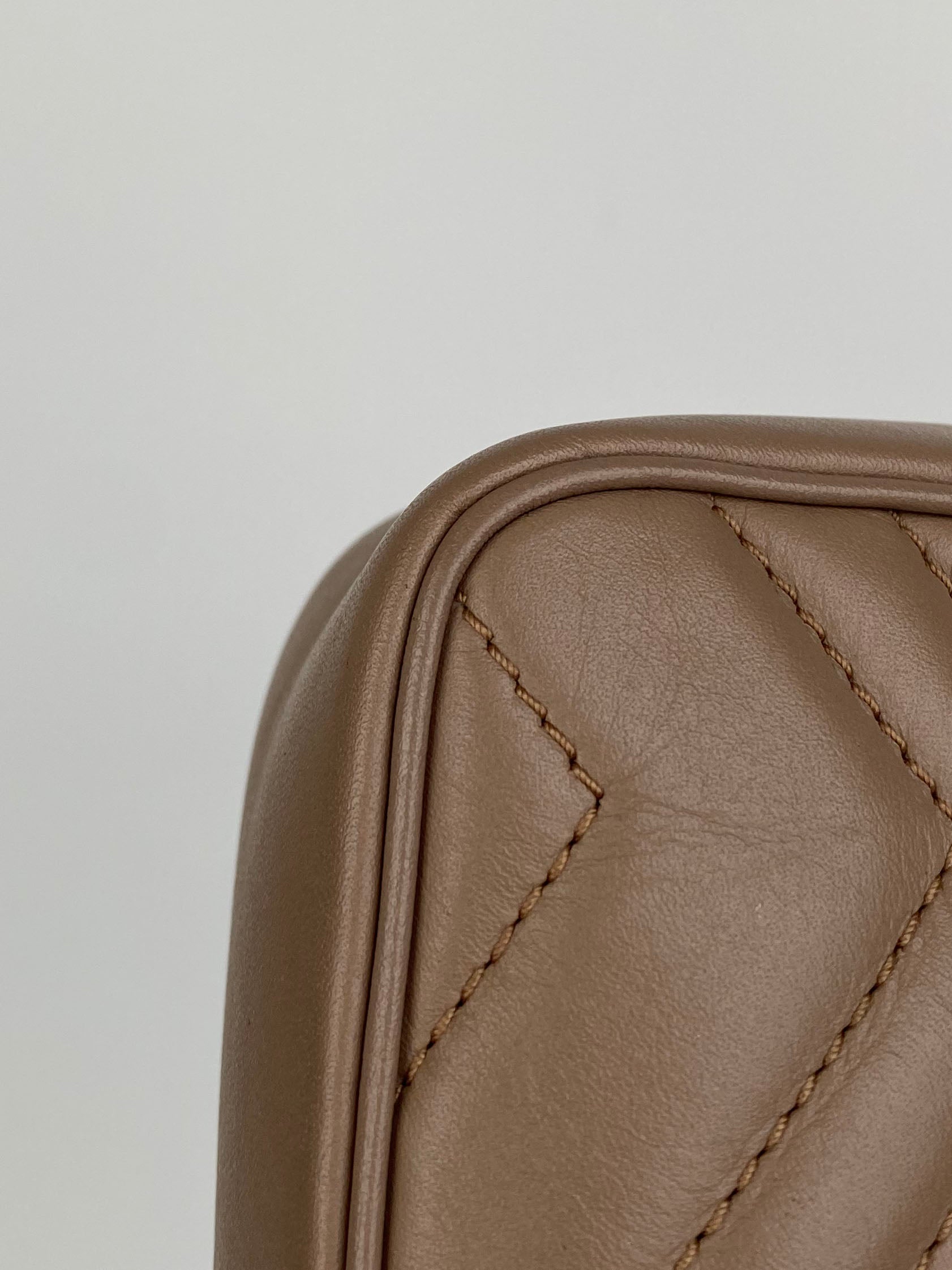 Gucci Dusty Pink Super Mini Marmont Crossbody Bag for Women | Luxury Leather Shoulder Purse | Perfect for Date Night, Parties & Everyday Use