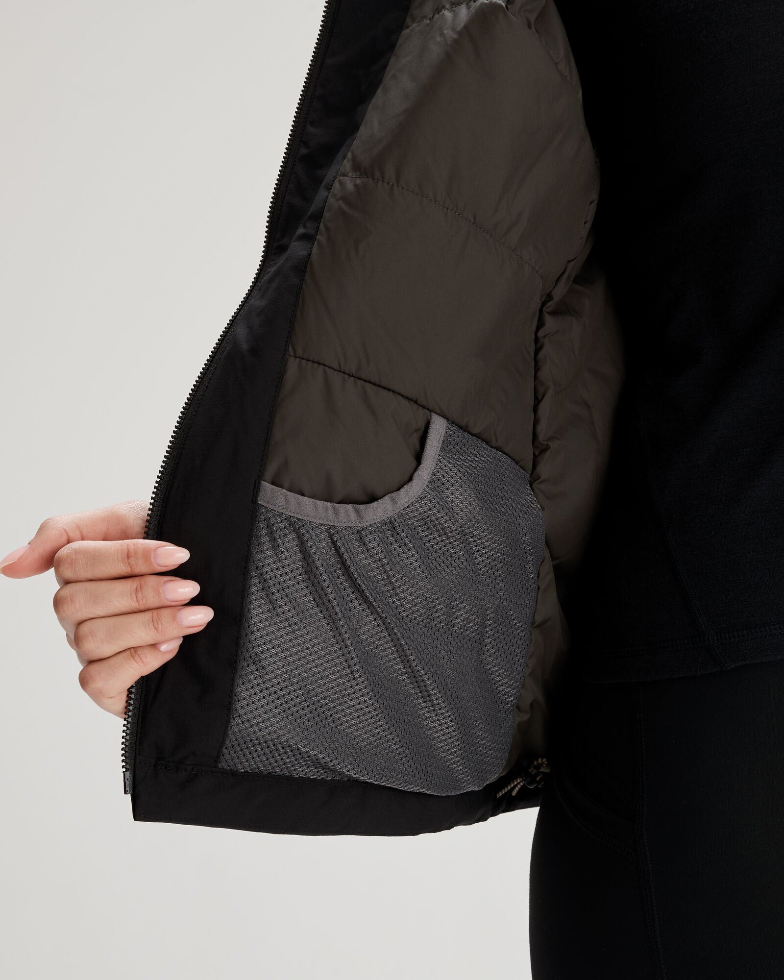 Women's Trailhead 2L Insulated Waterproof Rain Jacket - Black Stingray - Hiking, Camping & Outdoor Adventures