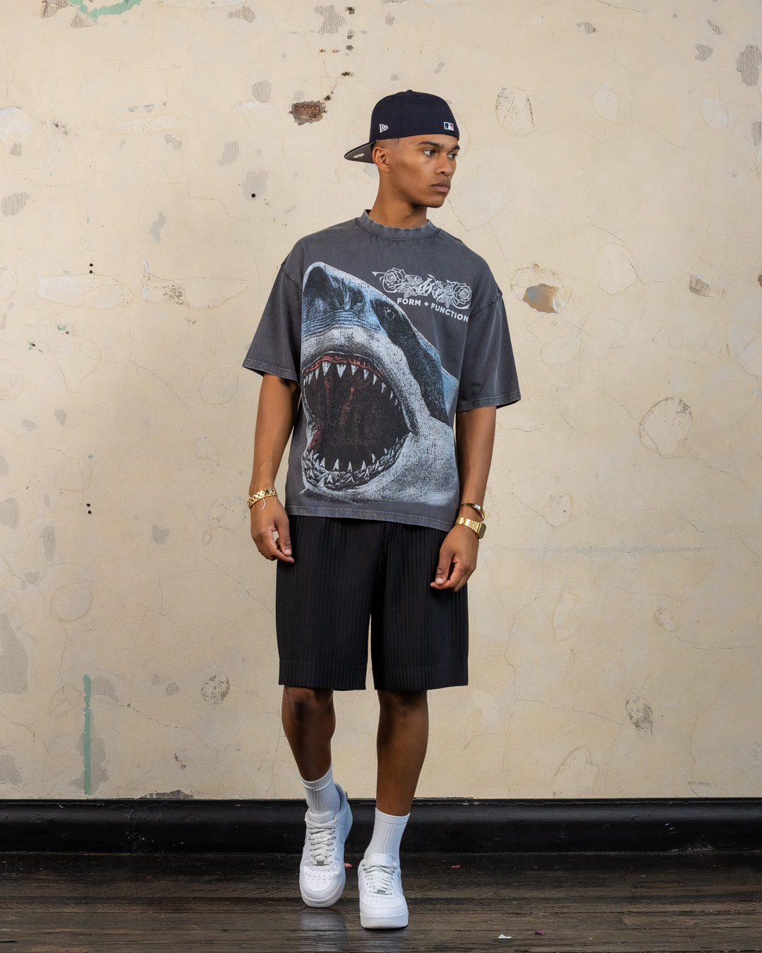 Vintage 404 Riptide Graphic T-Shirt for Men - Soft Cotton Charcoal Tee - Casual Streetwear & Retro Gaming Style