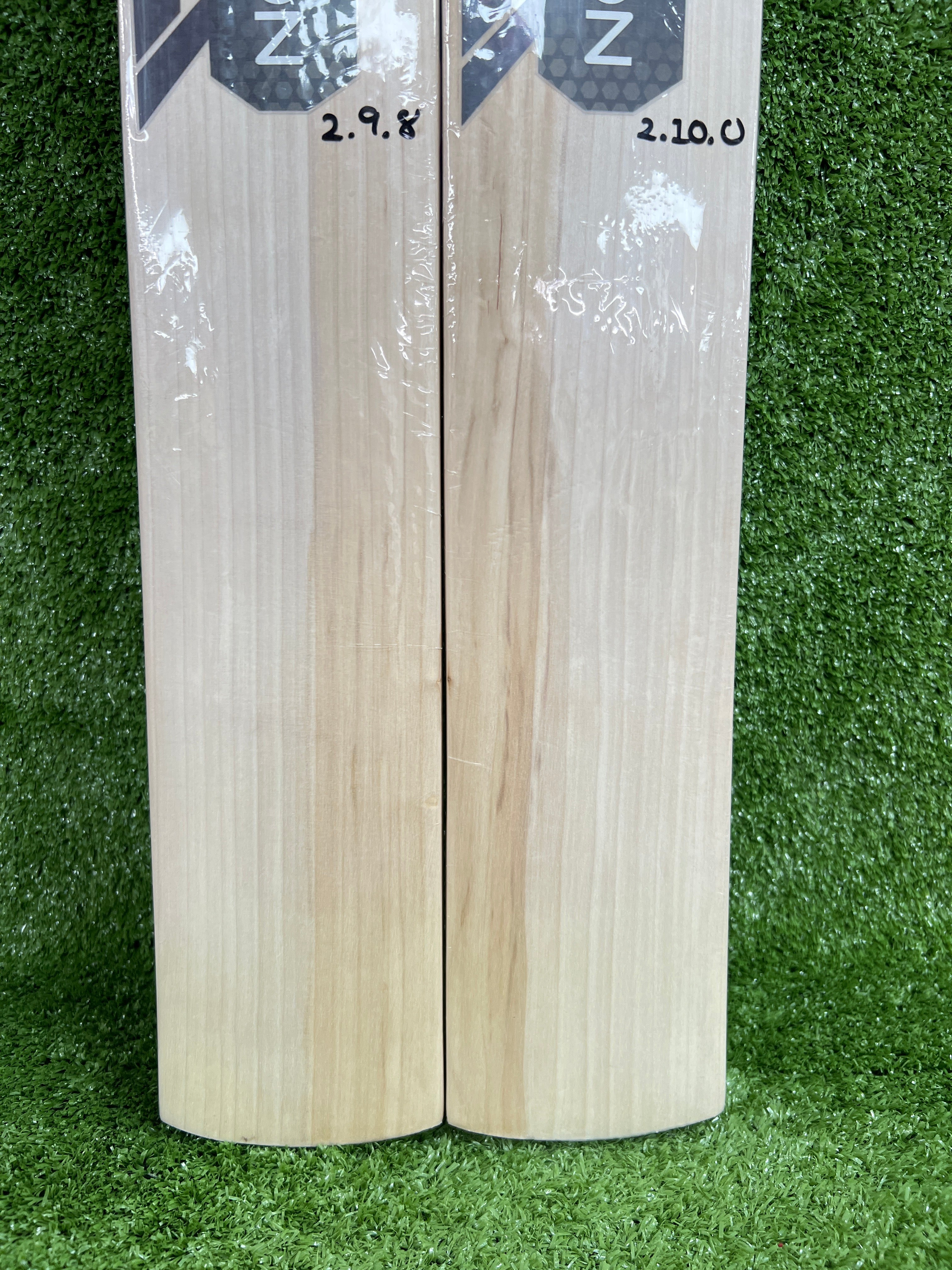 Premium English Willow Cricket Bat for Players - Lightweight & Durable for Matches & Practice | Perfect for Professional & Amateur Cricket Players