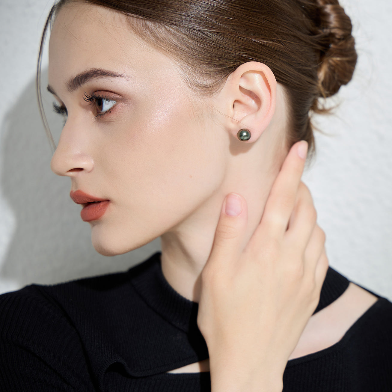 18K Gold Tahitian Pearl Stud Earrings - DOME Setting | Elegant Jewelry for Women, Perfect for Weddings, Parties & Special Occasions