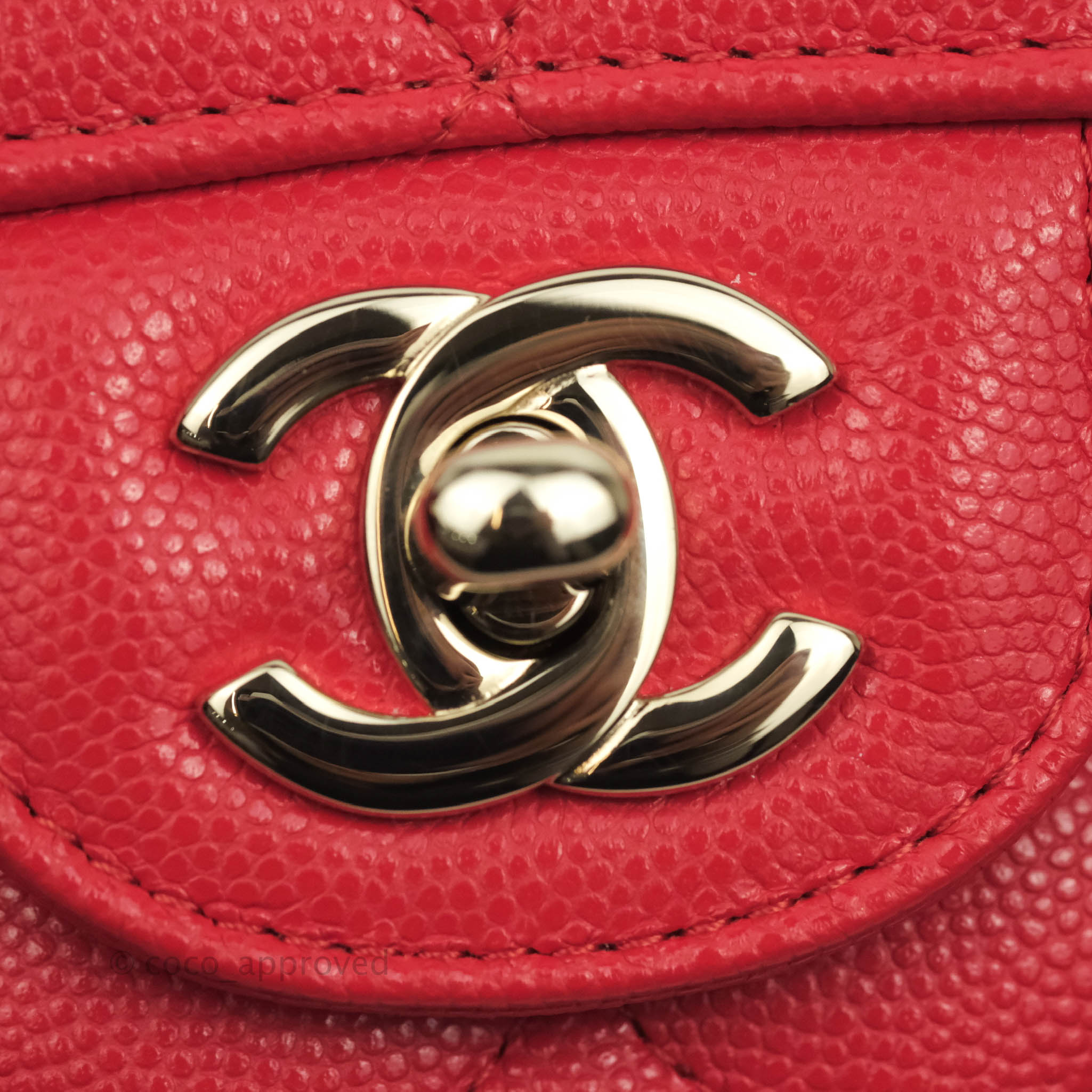 Chanel Classic M/L Medium Double Flap Bag in Chilli Red Caviar Leather with Gold Hardware 19C - Luxury Designer Handbag for Women, Perfect for Parties, Dating & Special Occasions