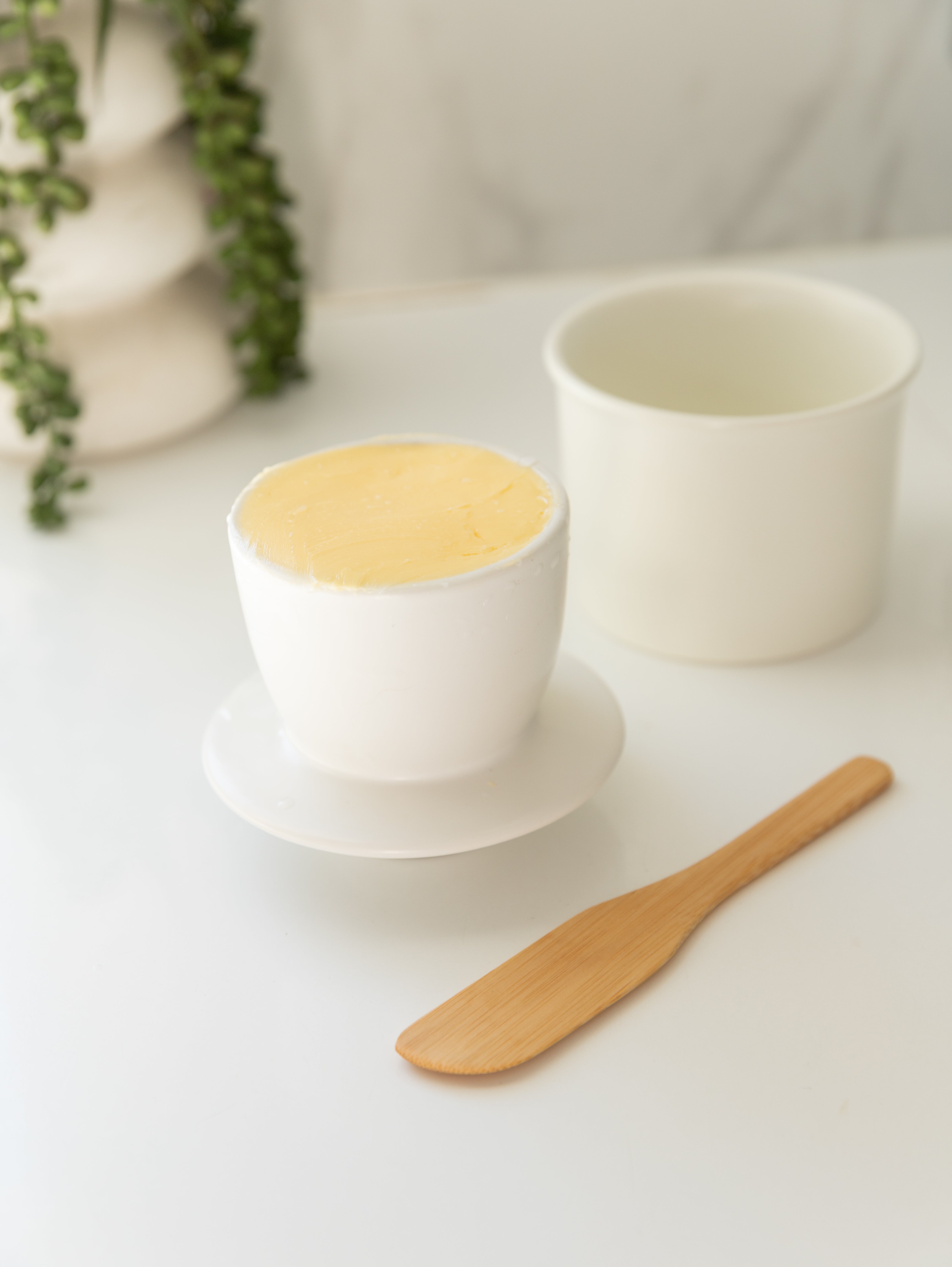 Butter Bell Crock - 16oz Ceramic Butter Keeper with Lid, Keeps Butter Fresh & Spreadable - Perfect for Kitchen, Dining Table, and Outdoor Picnics