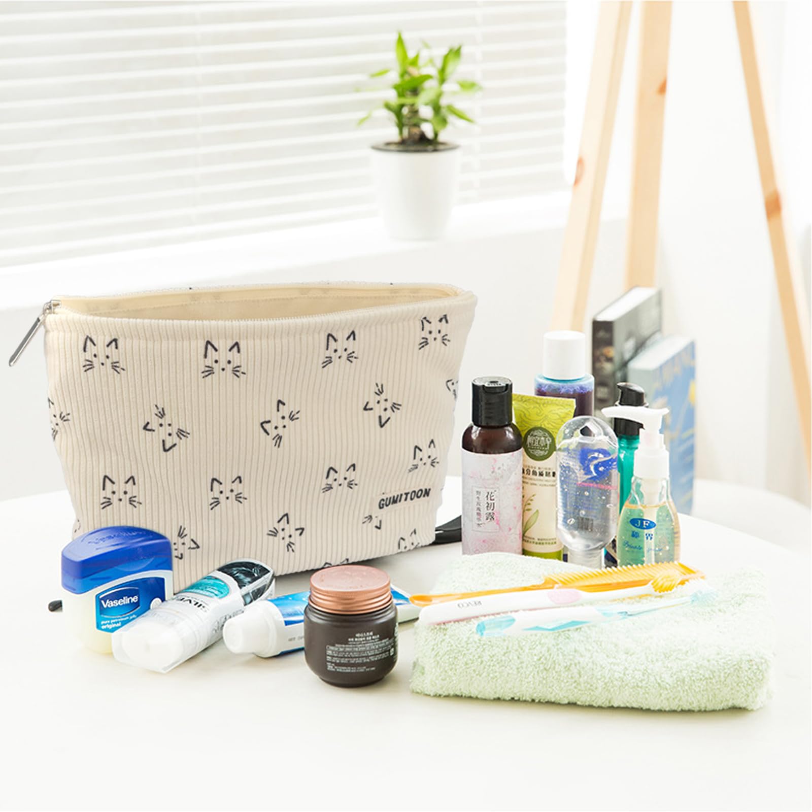 Cute Cat Makeup Bag for Women - Corduroy Cosmetic Organizer with Zipper | Travel & Storage