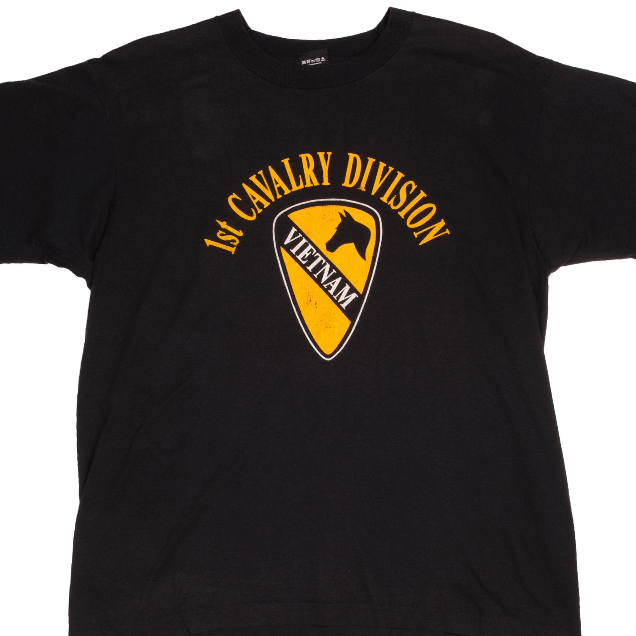 Vintage 1st Cavalry Division Vietnam War T-Shirt 1990s XL - Authentic Military Tee Made in USA - Perfect for History Buffs & Veterans Events
