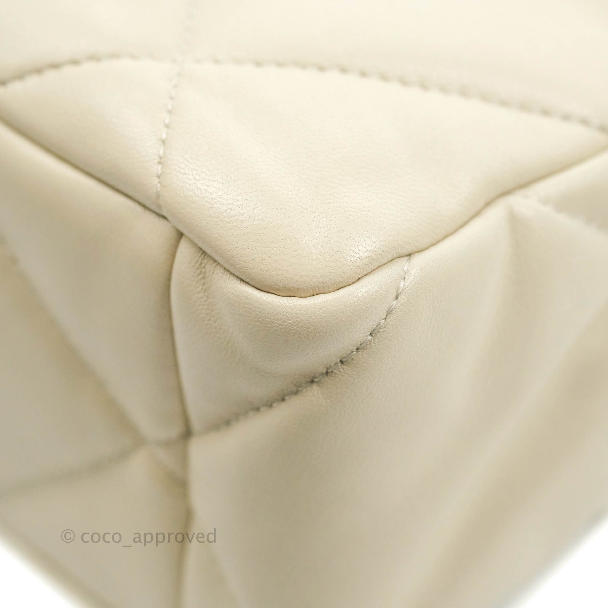 Chanel 19 Medium Flap Bag in Beige with Mixed Hardware - Luxury Designer Handbag for Women, Perfect for Work, Evening & Special Occasions