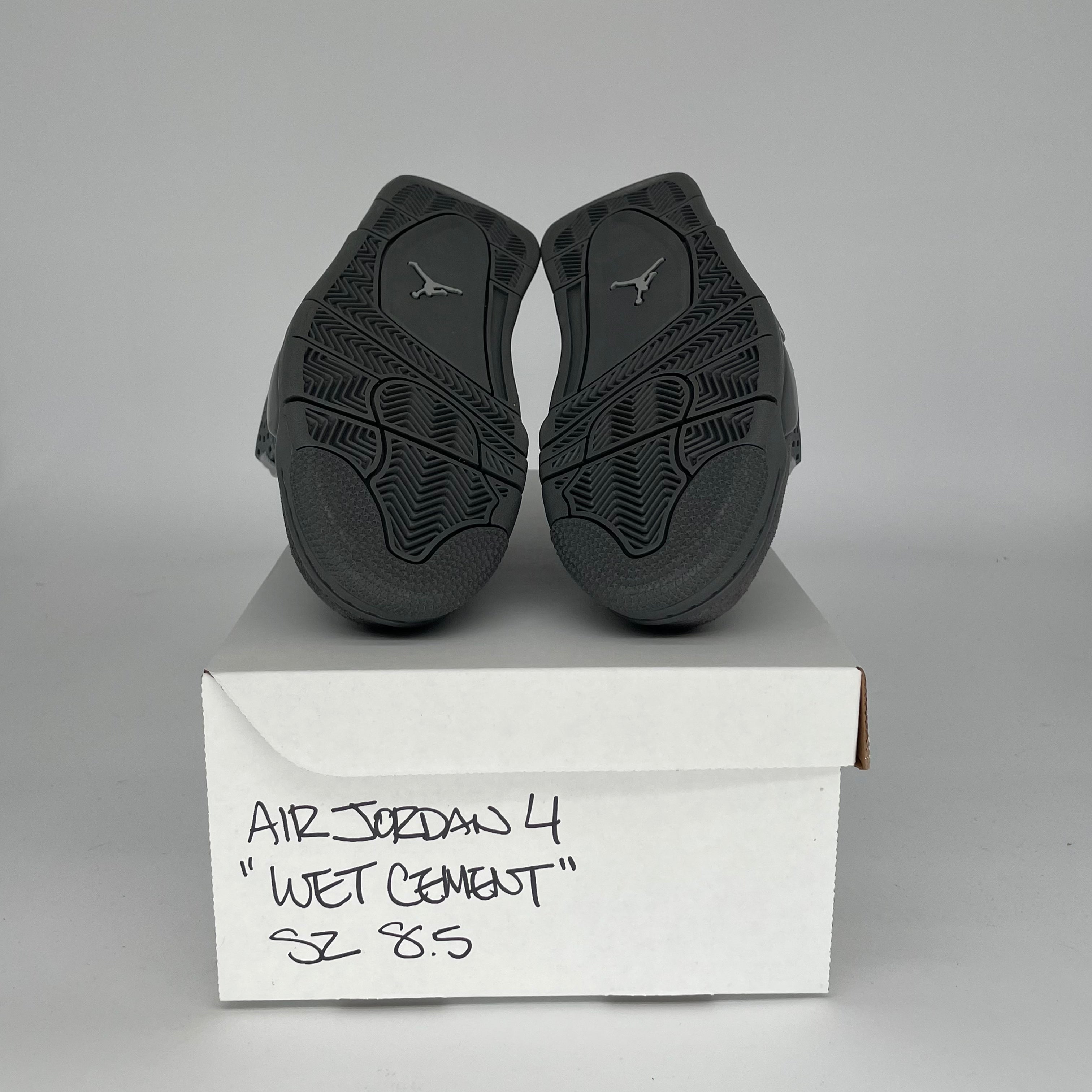 AIR JORDAN 4 Retro 