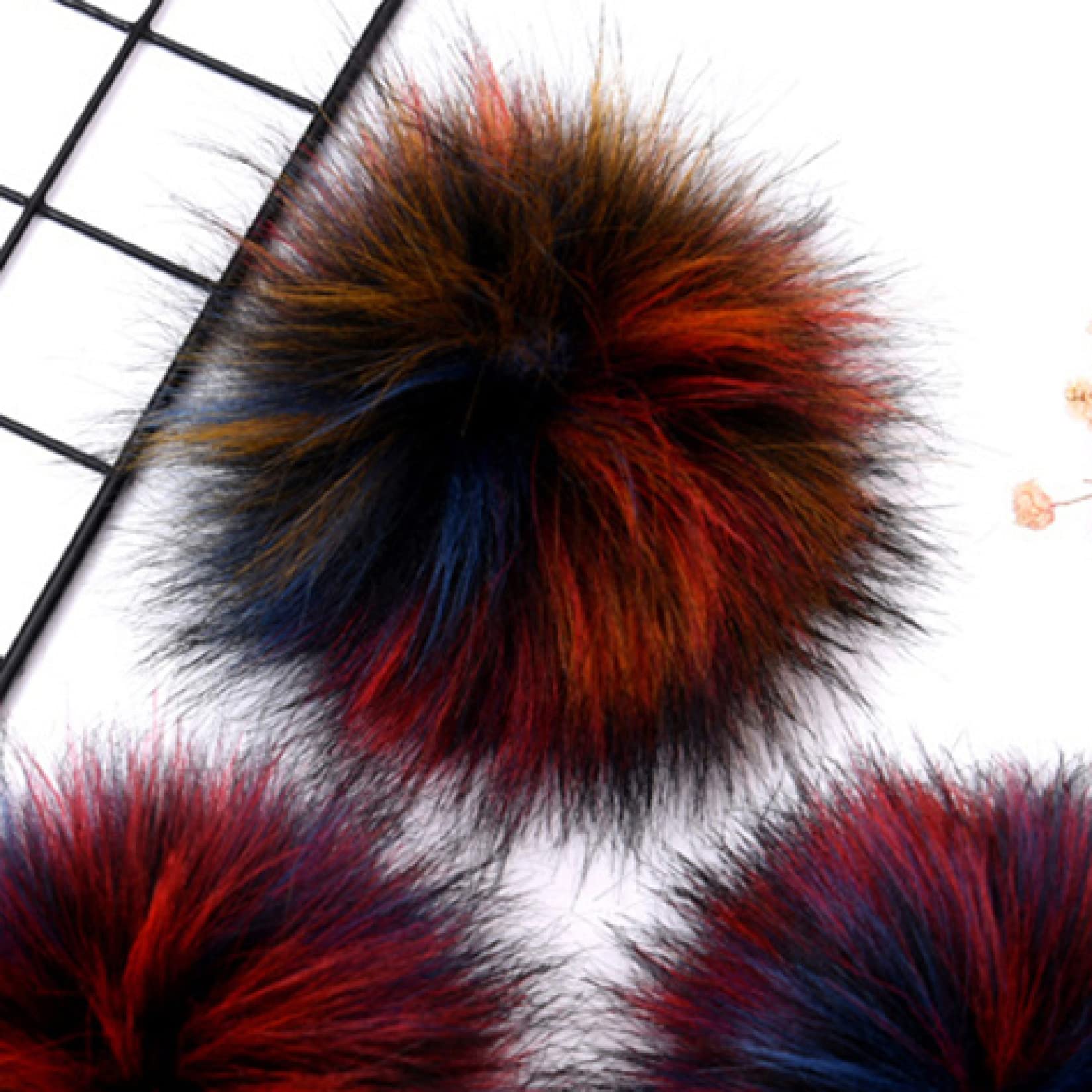 1 Pack Fluffy Faux Fur Pom Pom Keychain - Soft Fluffy Balls for Hats, Scarves, Gloves, Bags & DIY Accessories - Perfect for Winter Fashion, Gifts & Home Decor