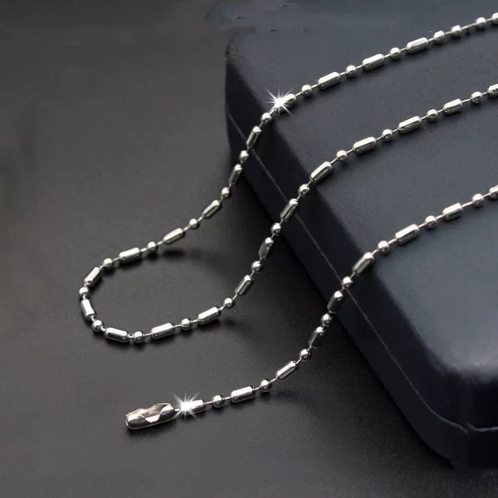 Stylish Titanium Steel Bamboo Necklace for Women & Men - Fashionable Couple Pendant Jewelry Gift, Durable Stainless Steel Chain - Perfect for Anniversaries, Weddings & Romantic Occasions