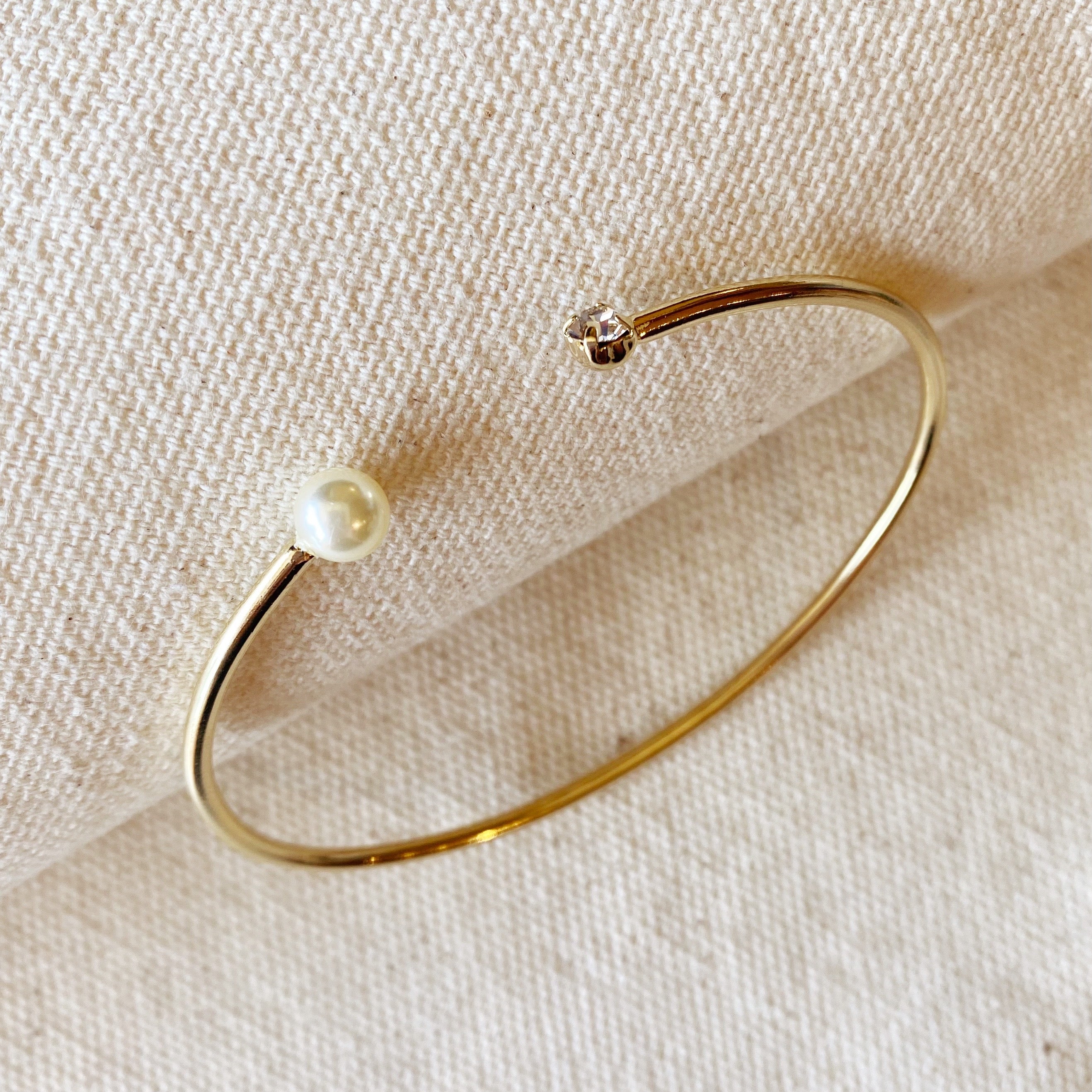 18K Gold Filled Pearl & Crystal Cuff Bracelet for Women - Elegant Fashion Jewelry Gift for Wedding, Party & Special Occasions