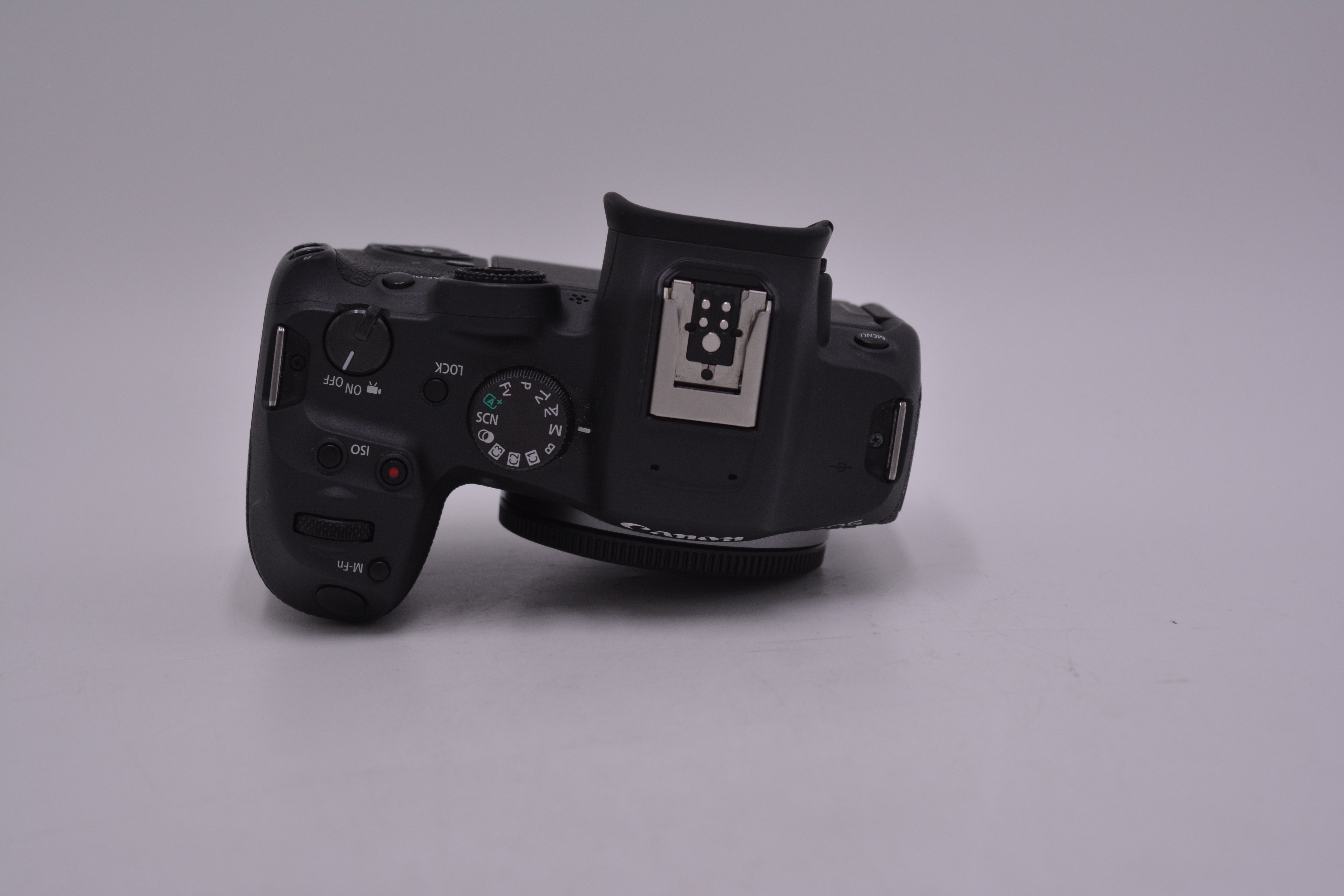 Canon EOS R7 Mirrorless Digital Camera - 32.5MP APS-C Sensor, 4K Video, Dual Pixel AF, Used - Perfect for Travel Photography, Vlogging & Professional Shoots