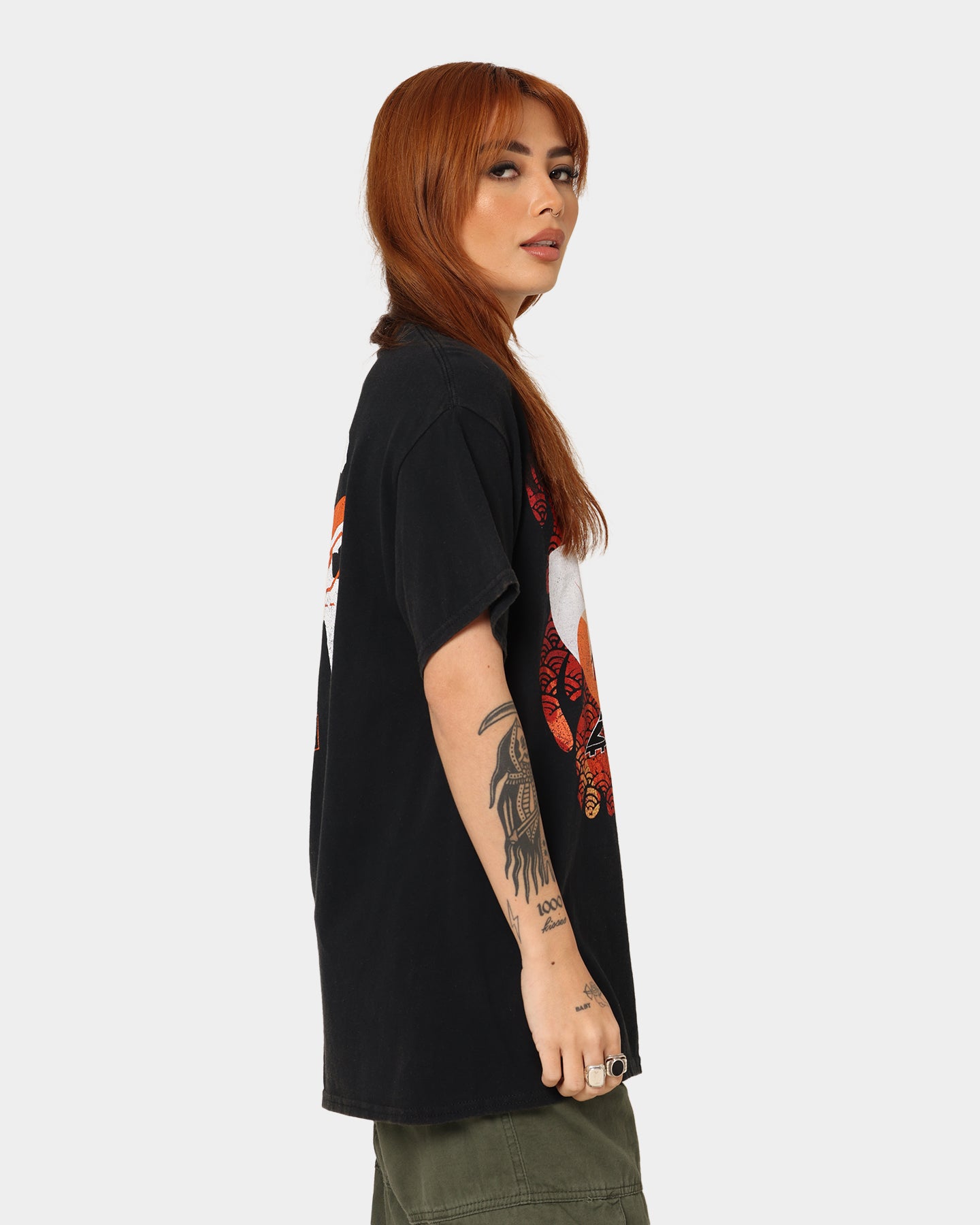 Vintage Samurai Jack T-Shirt - Black Retro Anime Graphic Tee for Men & Women - Perfect for Cosplay, Casual Wear & Anime Fans