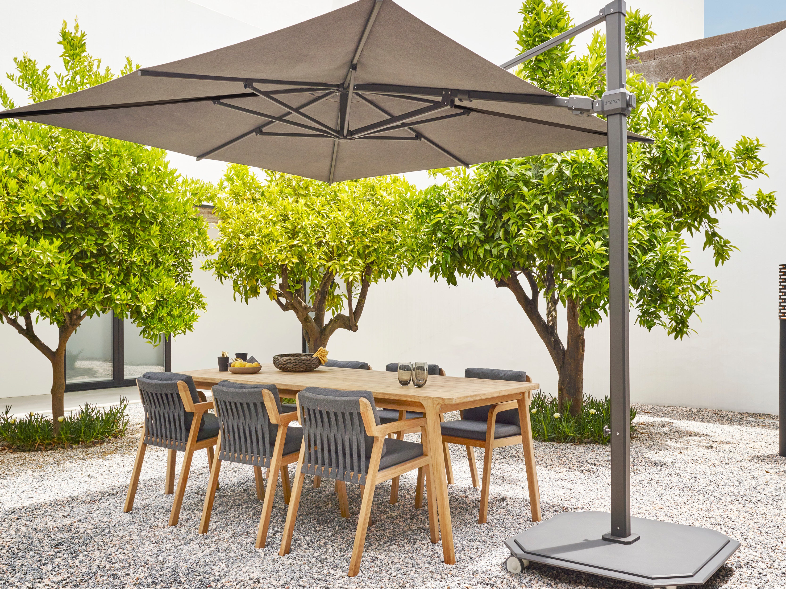 LUX 301 3m Large Outdoor Patio Umbrella with Heavy Duty Base - Perfect for Poolside, Garden, Backyard, and Beach Use