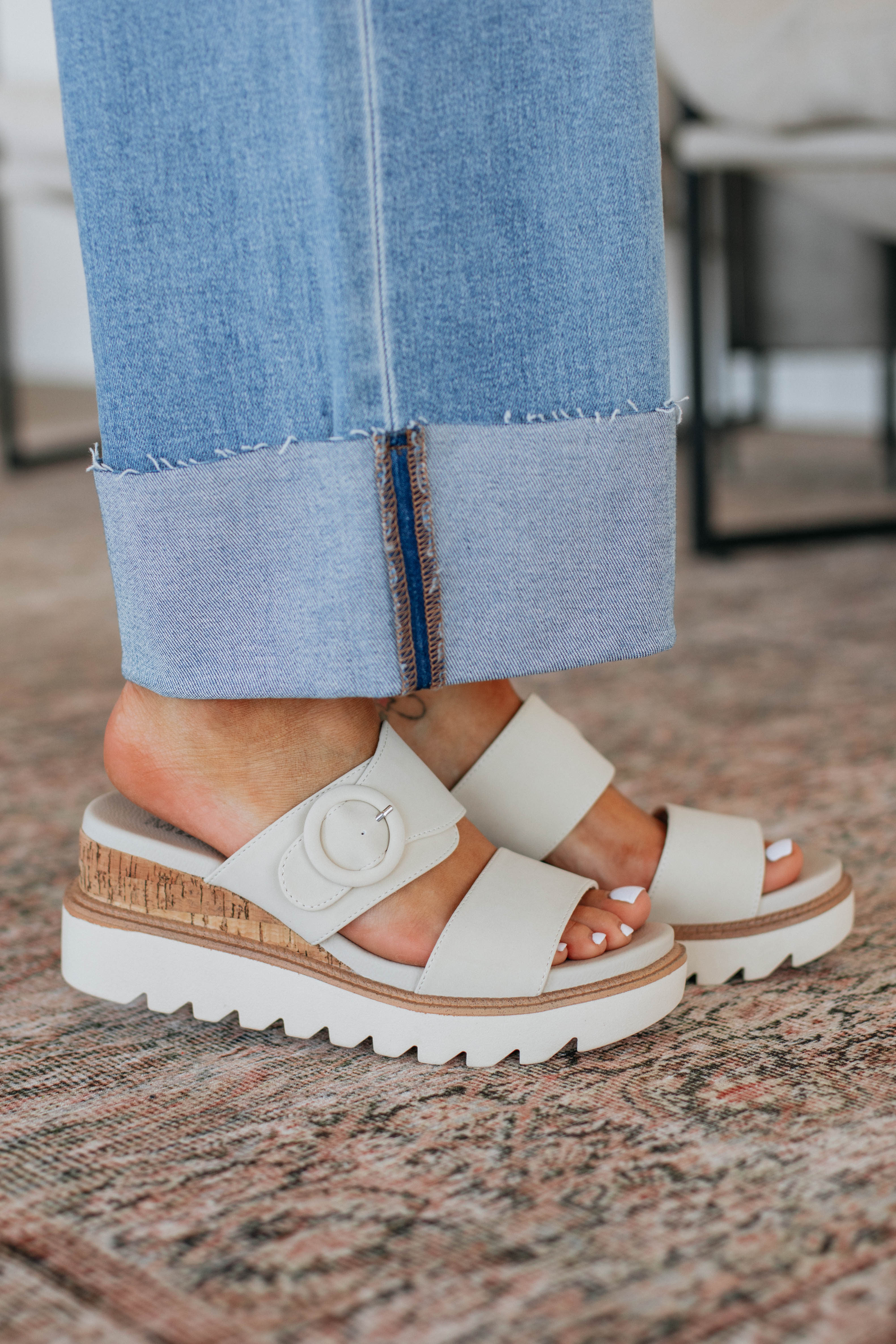 Ease My Mind Comfort Sandals for Women - Soft & Supportive Summer Walking Shoes - Perfect for Beach, Travel & Casual Wear