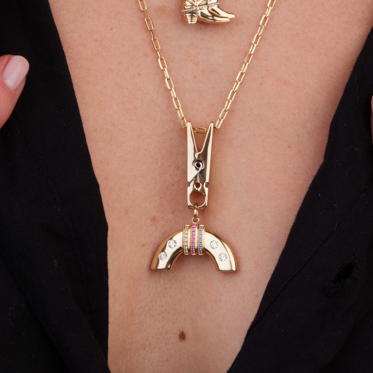Clothes Pin Pendant - Fashionable Wooden Clothespin Necklace for Women - Perfect for Everyday Wear, Boho Style Outfits & Unique Gift Giving