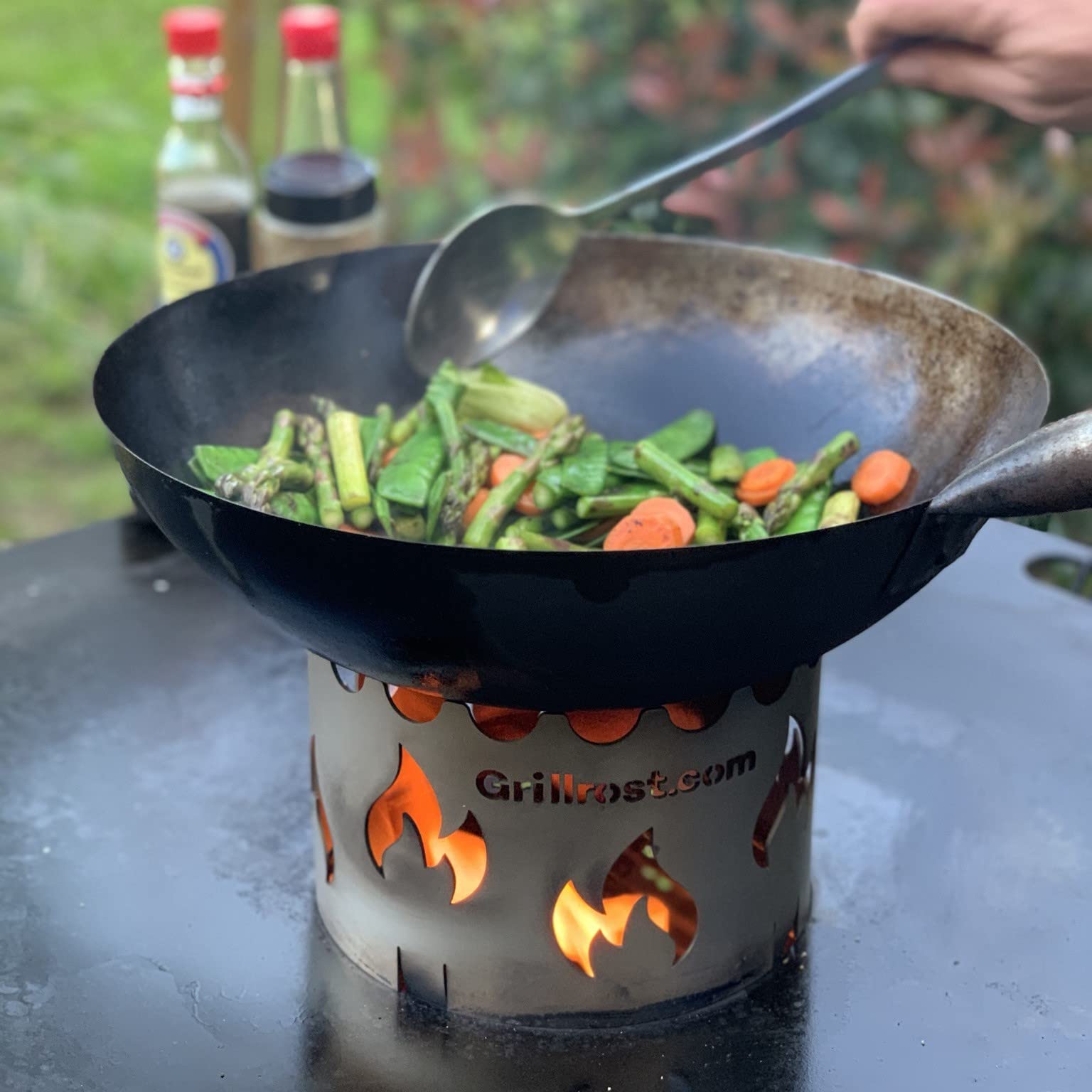 Stainless Steel Wok Support Ring - 20cm Diameter Fits All Stovetops with Flame Pattern - Perfect for Stir-Frying, Deep Frying & Asian Cooking