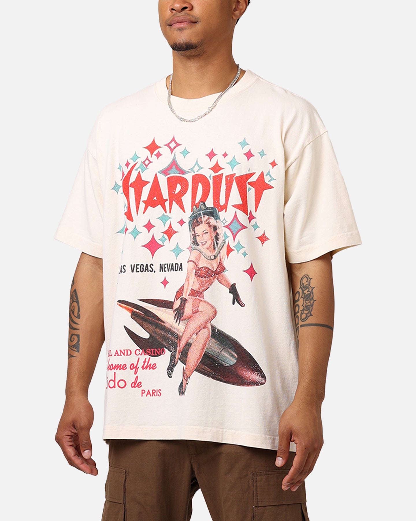Vintage Stardust Casino T-Shirt - Retro American Thrift White Tee for Men & Women - Perfect for Casual Wear, Themed Parties & Vintage Lovers