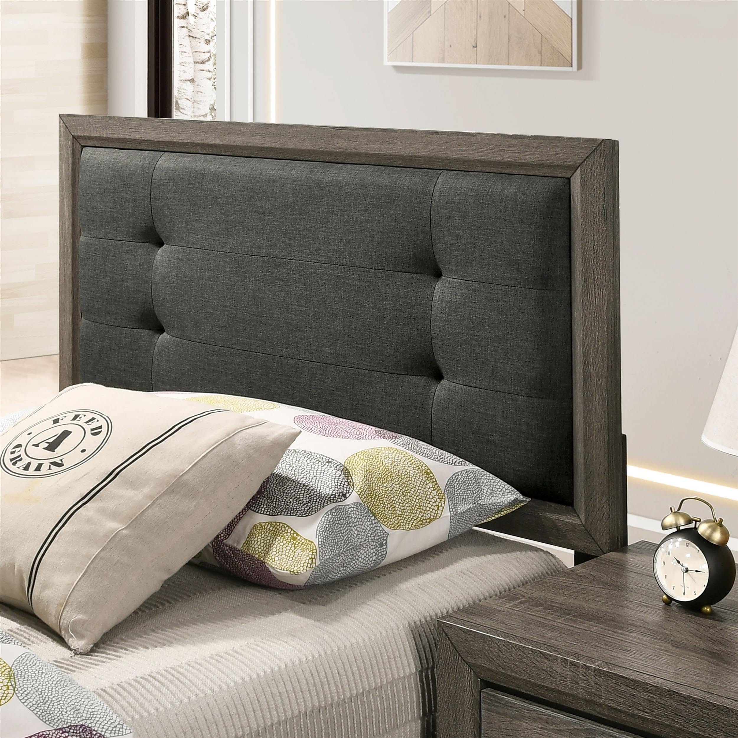 Furniture of America Livorn 3-Piece Gray Wood Bedroom Set - Full Size Bed with 2 Nightstands for Modern Home Decor | Perfect for Master Bedrooms & Guest Rooms