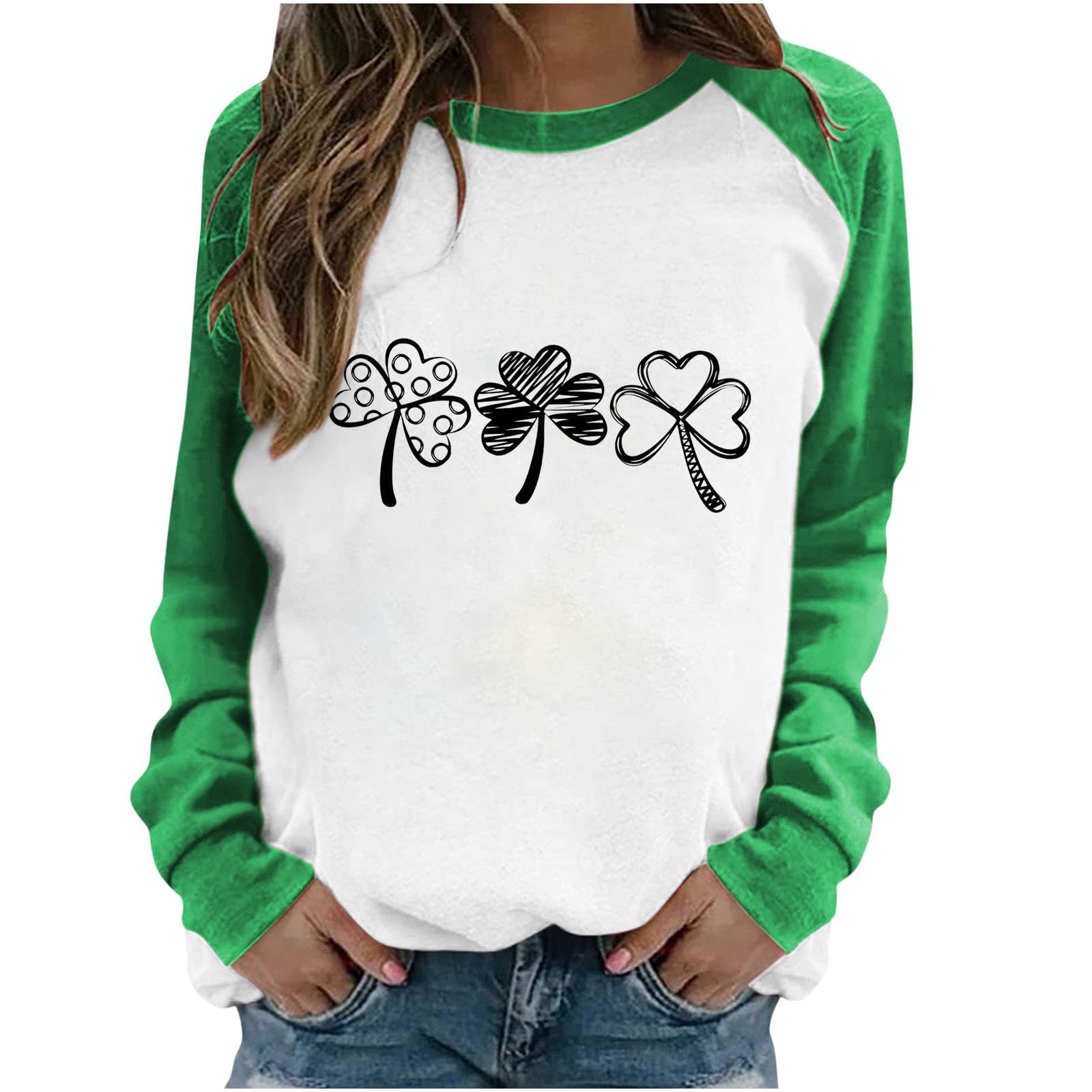 Women's St. Patrick's Day T-Shirt - Green Shamrock Print Crewneck Sweatshirt for St. Patty's Day Celebration | Casual Holiday Outfit & Irish-Themed Party Wear