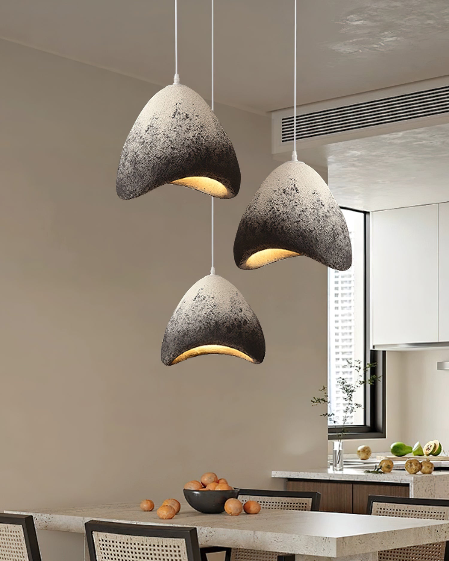 Modern Arrow Pendant Light Fixture - Sleek Industrial Ceiling Lighting for Kitchen, Dining Room & Bedroom