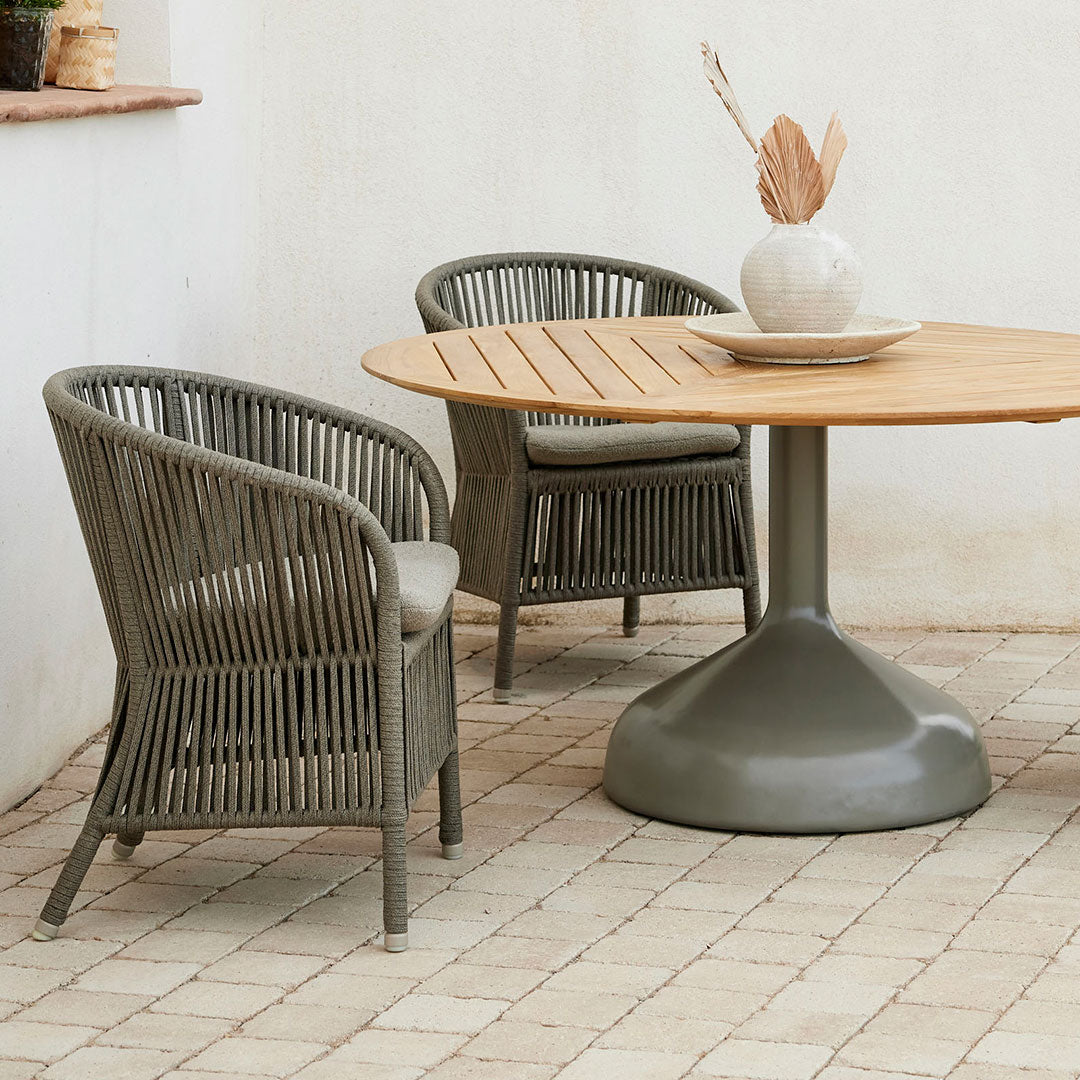 Premium Glaze Outdoor Dining Table Set - Weather-Resistant Patio Furniture for Backyard, Garden & Poolside Dining - Perfect for BBQs, Parties & Al Fresco Meals