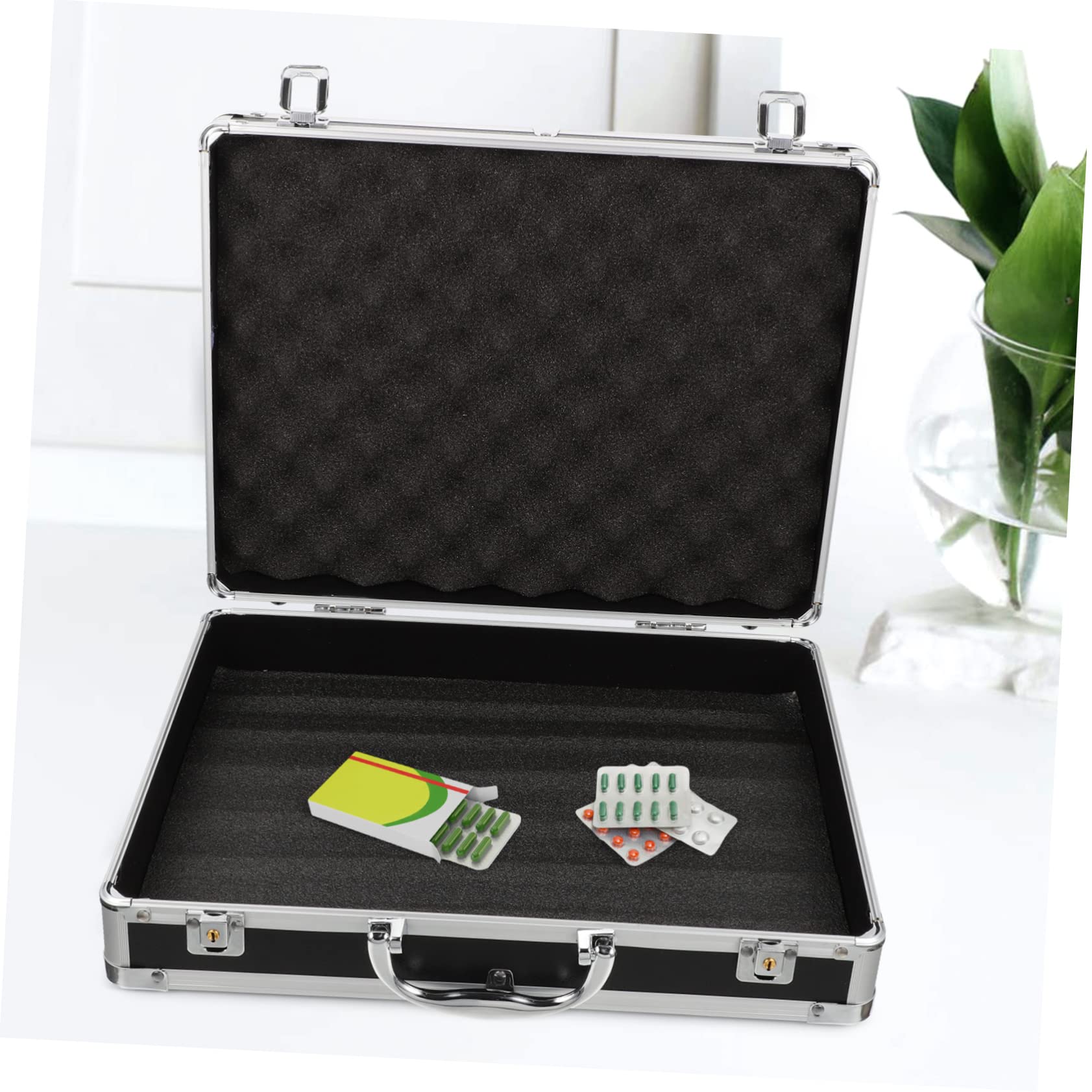 SAFIGLE 1 Set Aluminum Alloy Tool Box - Large Capacity Portable Makeup Bag & Travel Organizer for Men - Shockproof Storage Case for Tools, Camera Accessories & Cosmetics - Perfect for Travel, Work & Outdoor Adventures
