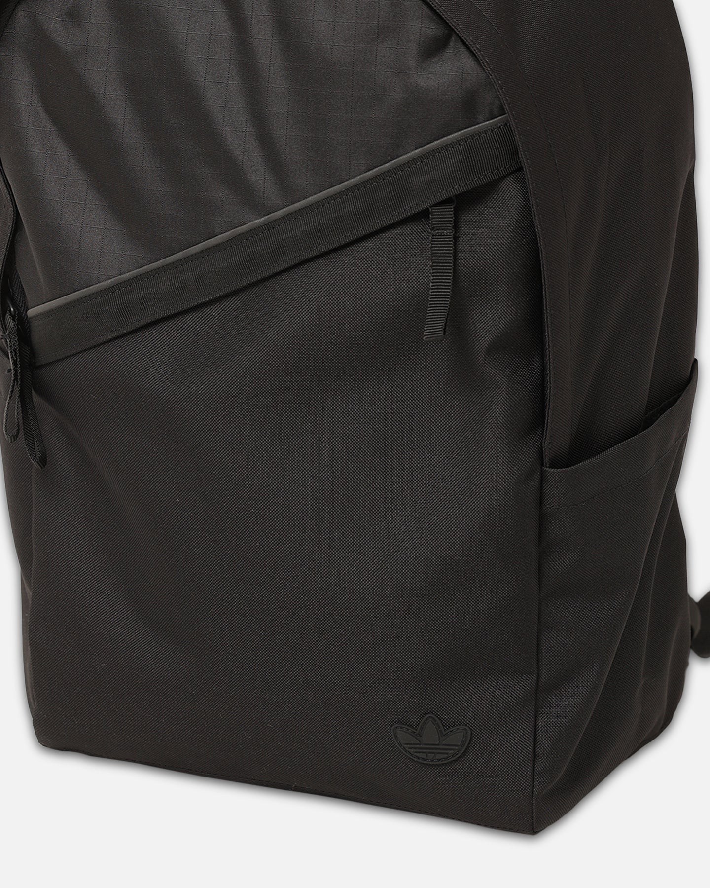Adidas Backpack for Men & Women - Lightweight Durable Black Backpack for School, Travel & Gym - Water Resistant Laptop Bag with USB Charging Port