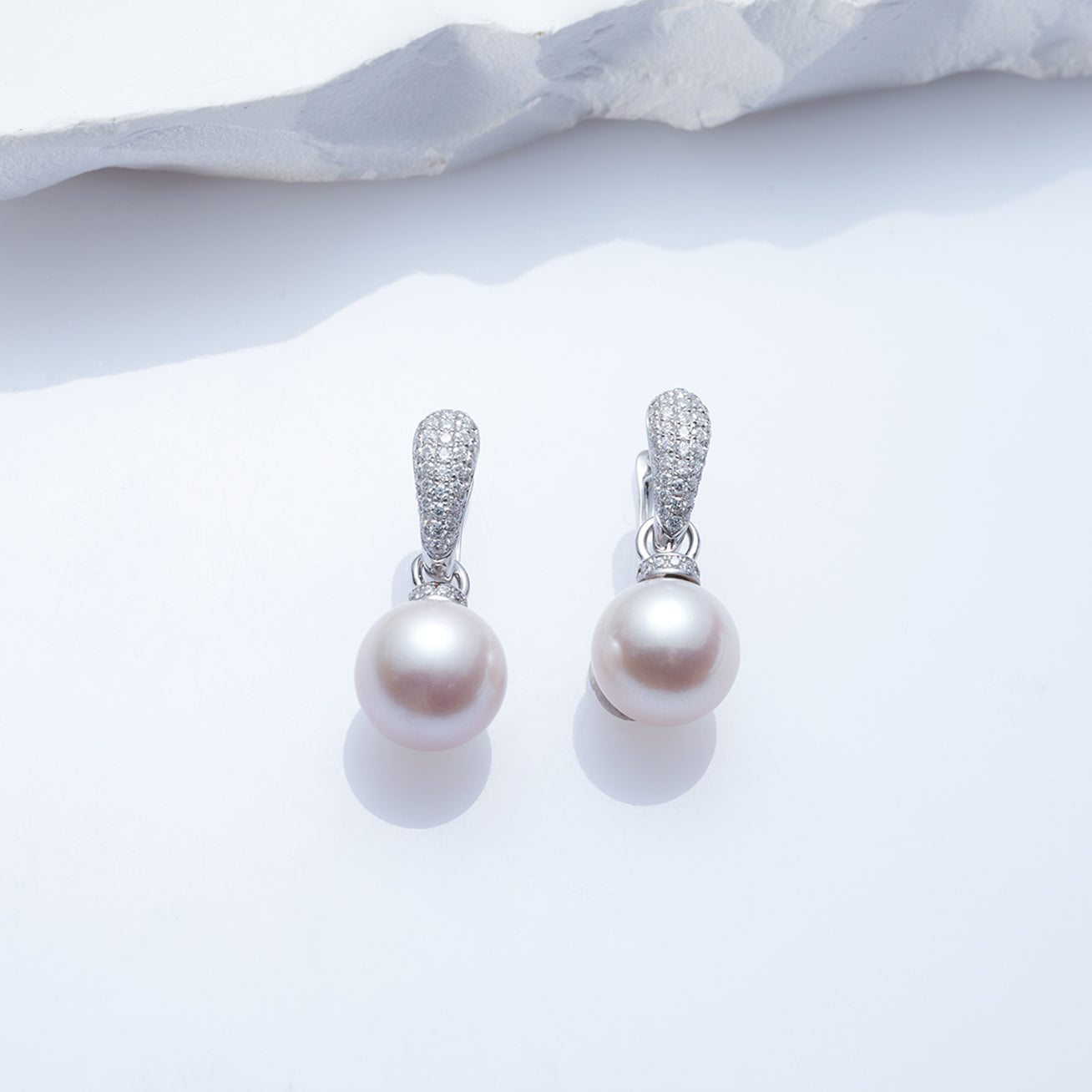 18K Solid Gold Edison Pearl Earrings for Women - Luxury Freshwater Pearl Stud Earrings - Perfect Gift for Birthday, Anniversary & Valentine's Day - Elegant Jewelry for Parties, Weddings & Special Occasions