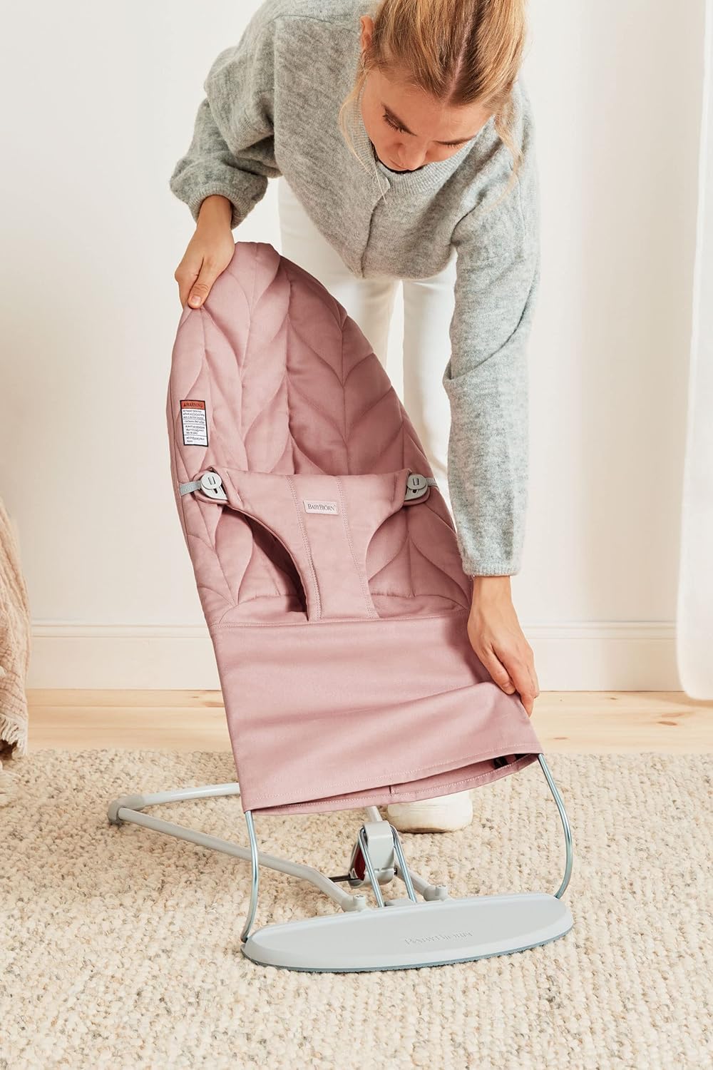 BabyBjörn Bouncer Bliss - Adjustable 2-in-1 Baby Bouncer & Toddler Chair (Dusty Pink, Woven Petal Quilt) | 4 Position Reclining, Lightweight Portable Design for Newborns to Toddlers (8-29 lbs) | Perfect for Nursery, Playtime & Travel