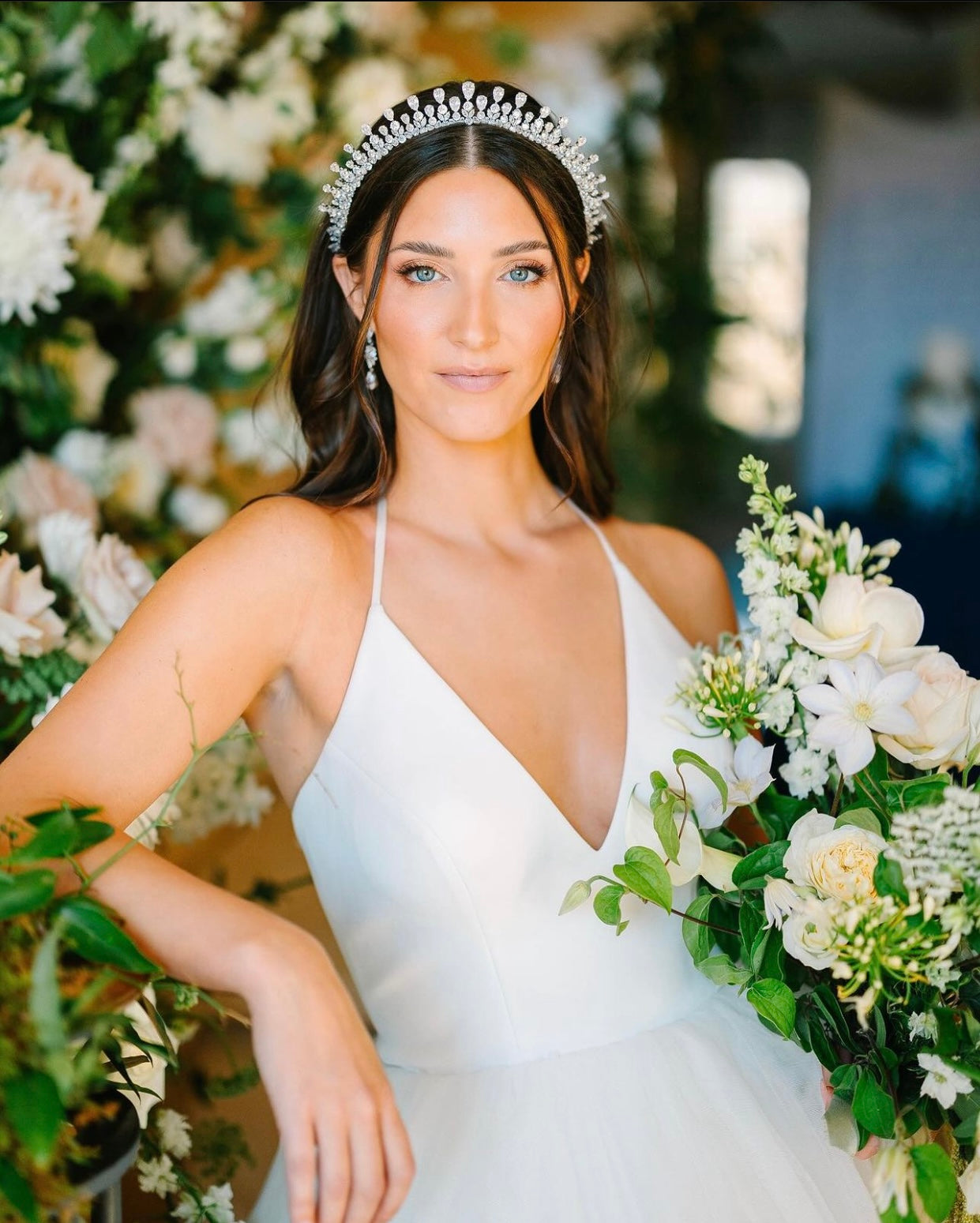 QUEEN ANNE Simulated Diamond Halo Tiara - Elegant Crystal Bridal Crown for Weddings, Prom, Pageants & Special Occasions