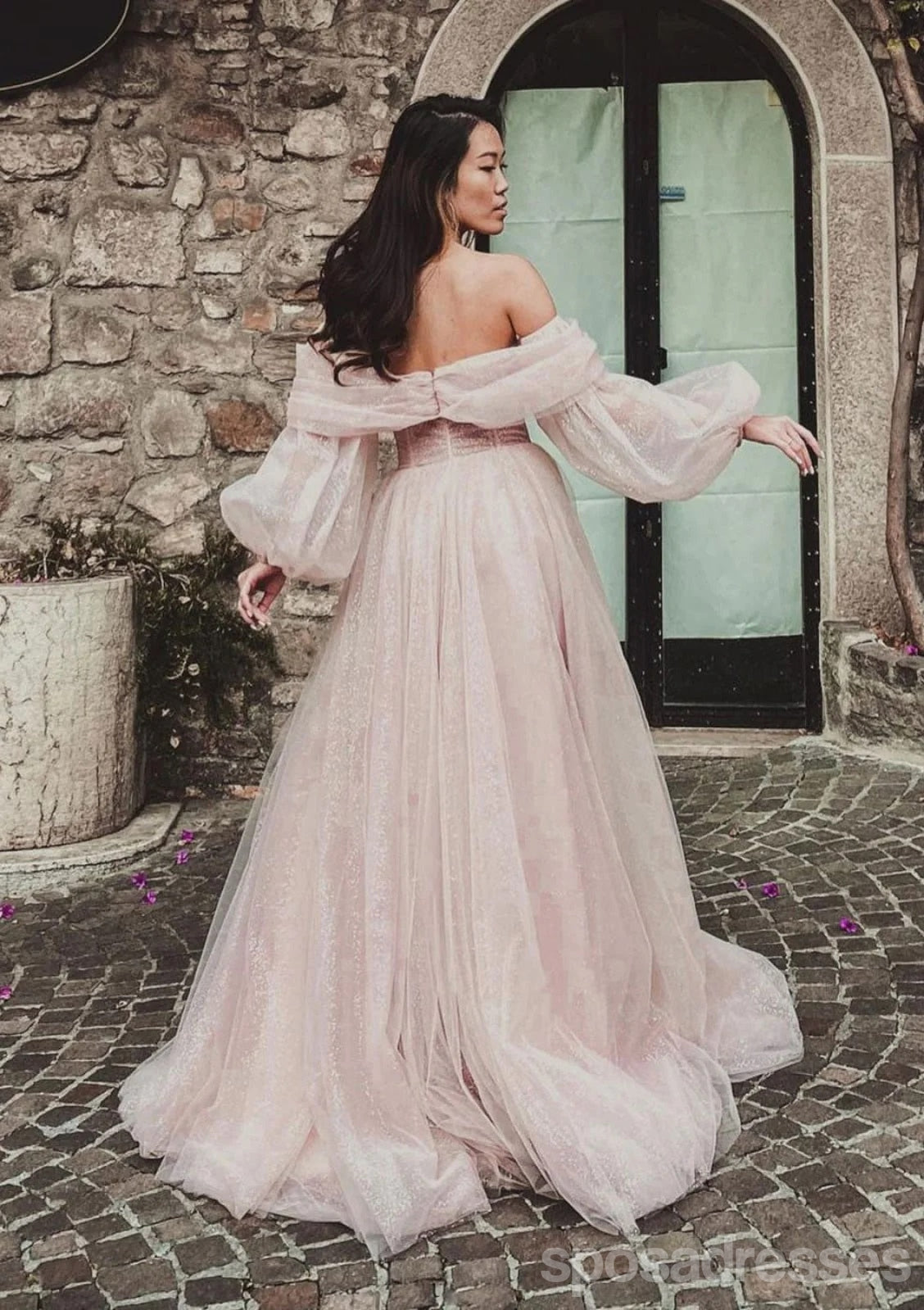 Elegant Pink A-Line High Slit Long Prom Dresses for Women - Formal Evening Gown for Homecoming, Wedding, Party & Special Occasions