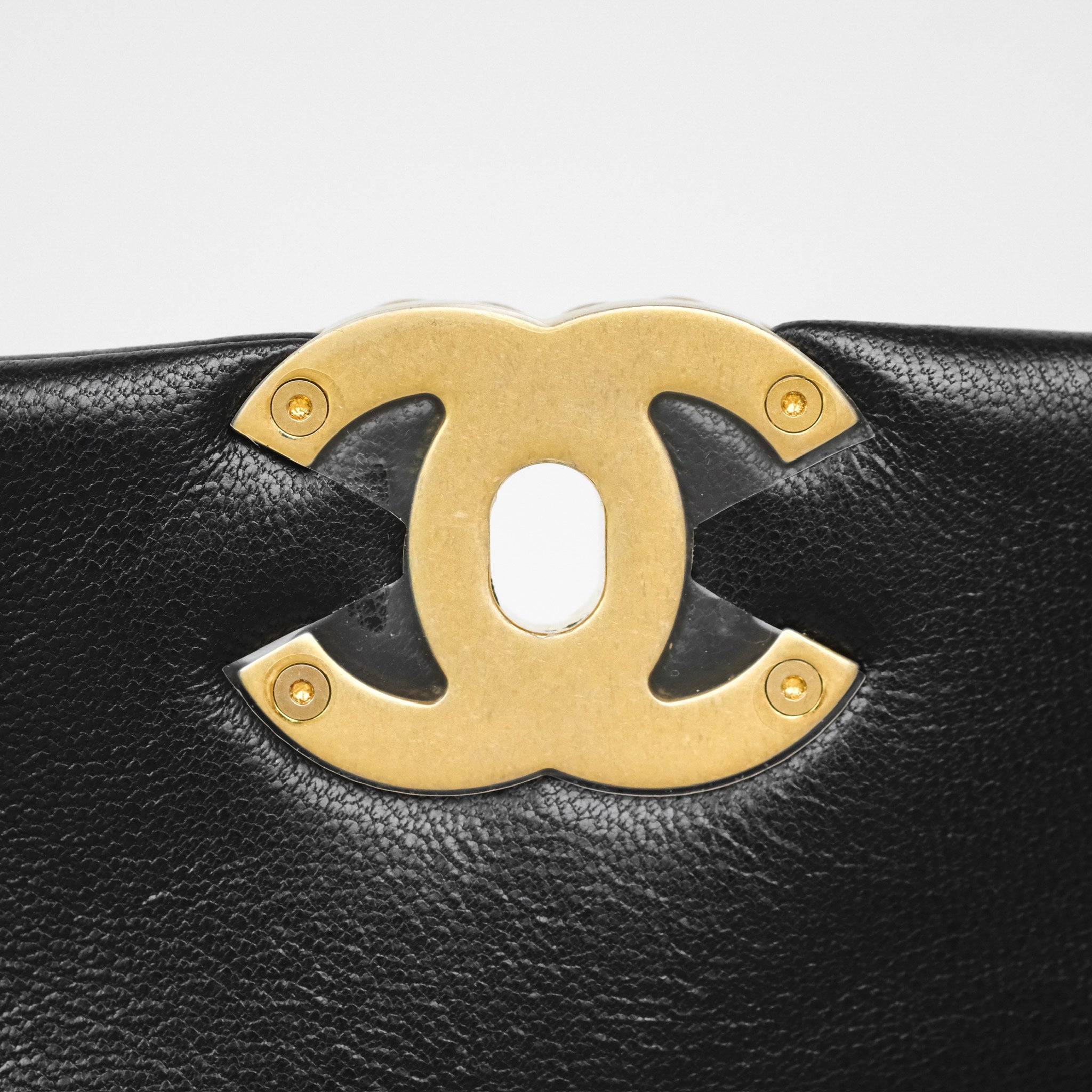 Chanel 19 Waist Bag in Black Goatskin with Mixed Hardware - Luxury Crossbody Bag for Women, Perfect for Everyday Use & Travel Accessories