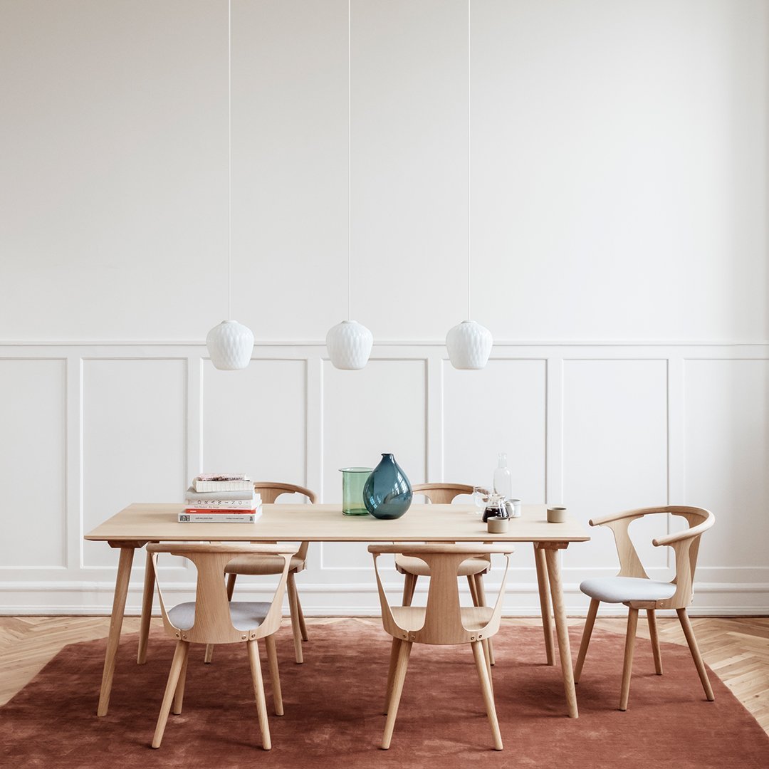 SK5 Modern Dining Table - Elegant & Durable for Kitchen, Dining Room, or Small Space - Perfect for Family Meals & Entertaining Guests
