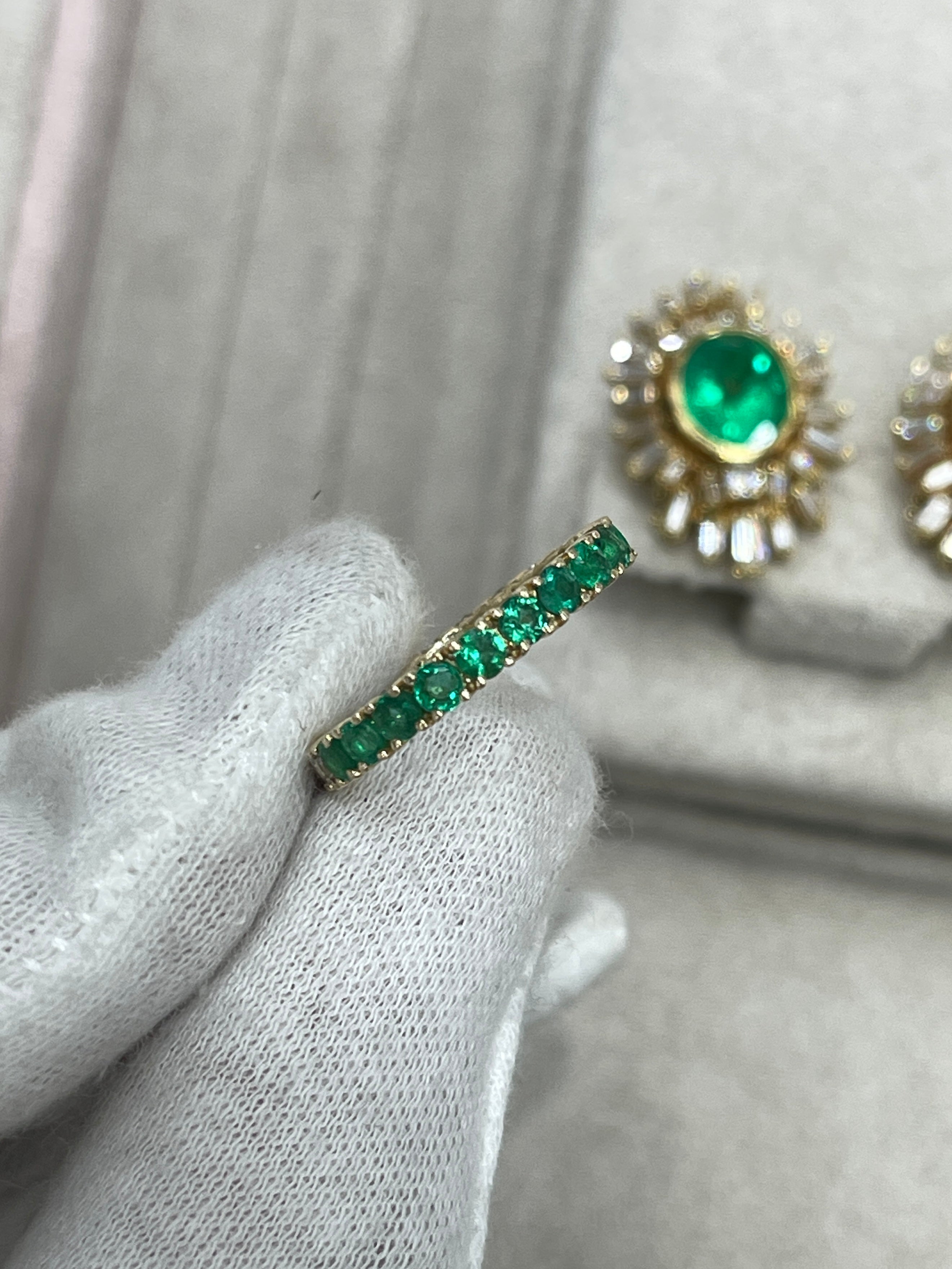 14K Gold Half Round Emerald & Diamond Eternity Band Ring - Size 7 | Wedding, Anniversary, Engagement Jewelry Gift for Women