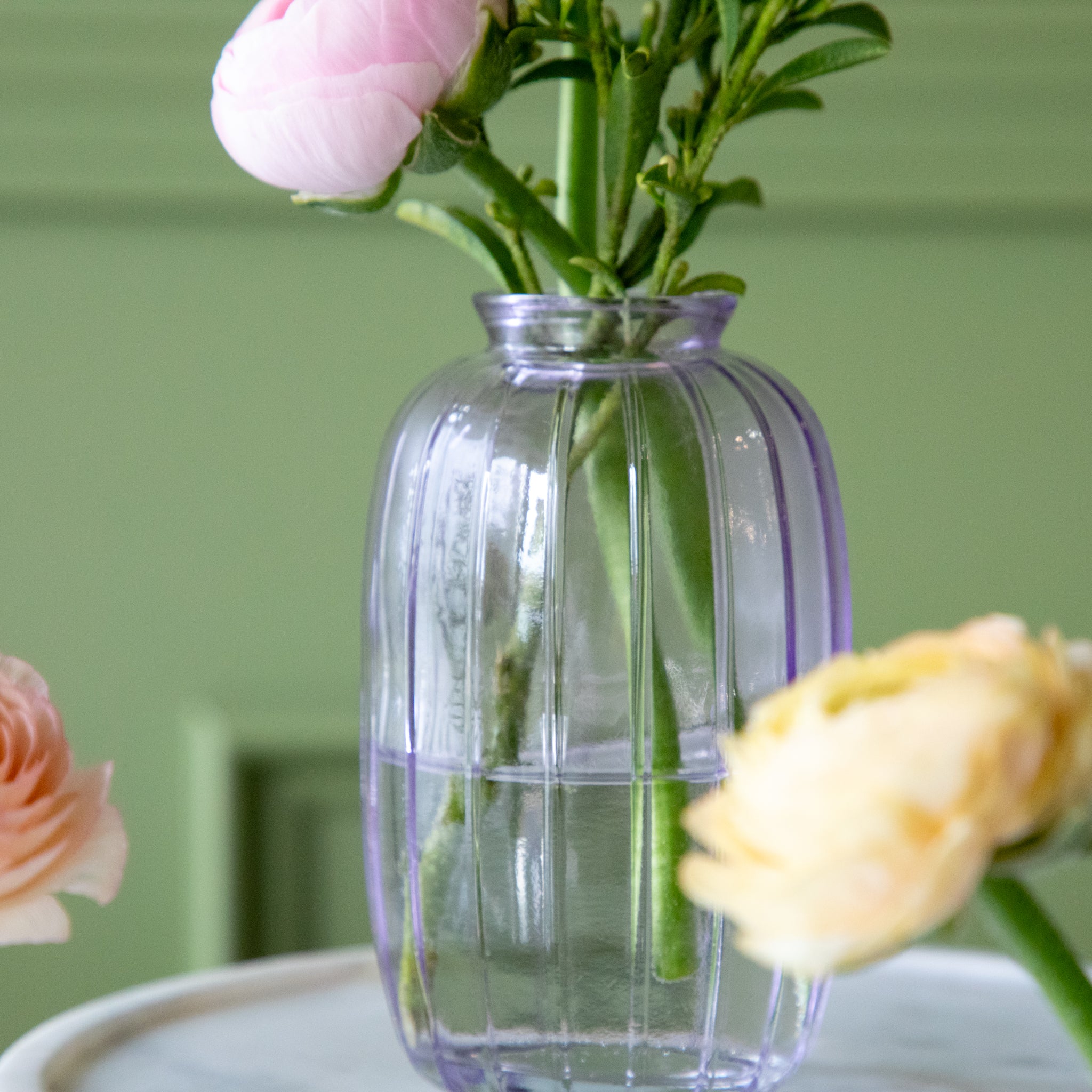 Elegant Glass Bud Vase for Flowers - Small Floral Centerpiece for Weddings, Home Decor, and Table Settings