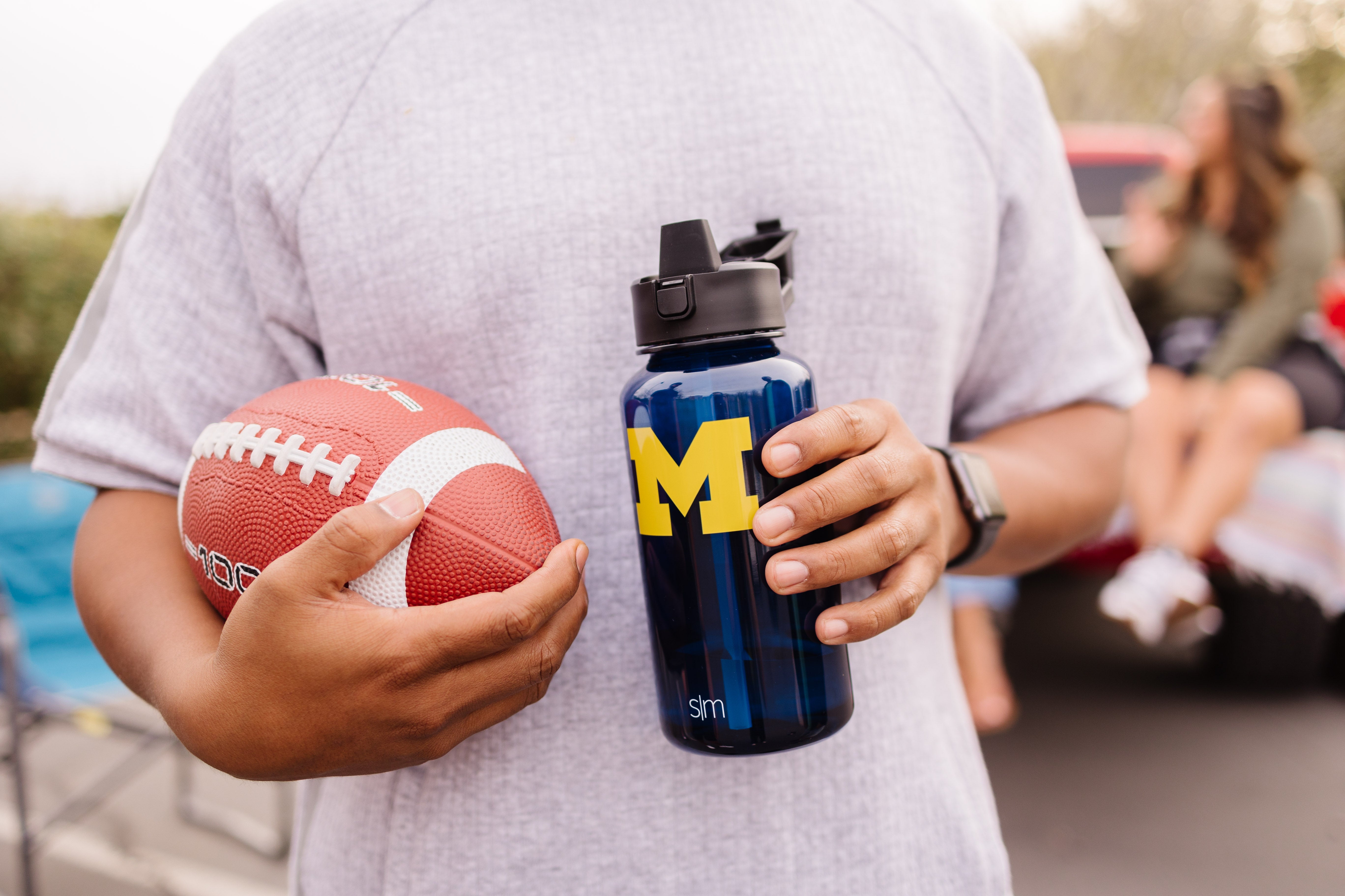 Collegiate Plastic Summit Water Bottle with Flip Straw Lid - Leak Proof, BPA Free, 32oz - Perfect for School, Gym & Outdoor Activities