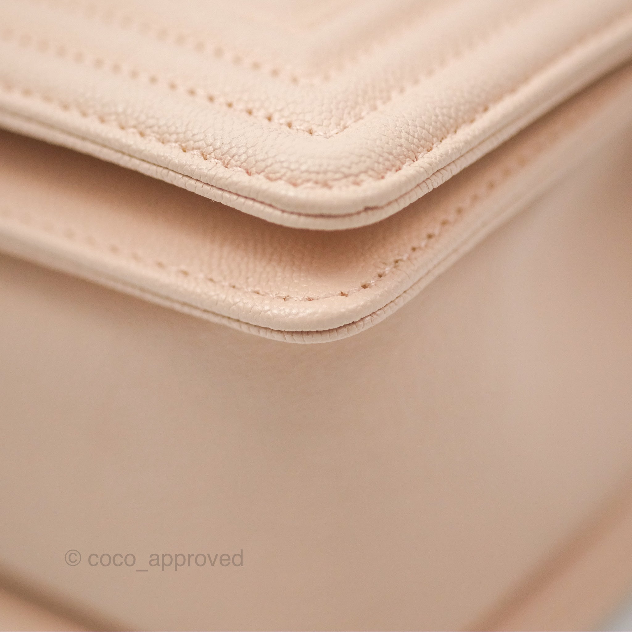 Chanel Chevron Medium Boy Bag in Light Pink Caviar Leather with Gold Hardware - Luxury Crossbody Bag for Women, Perfect for Parties & Evening Events
