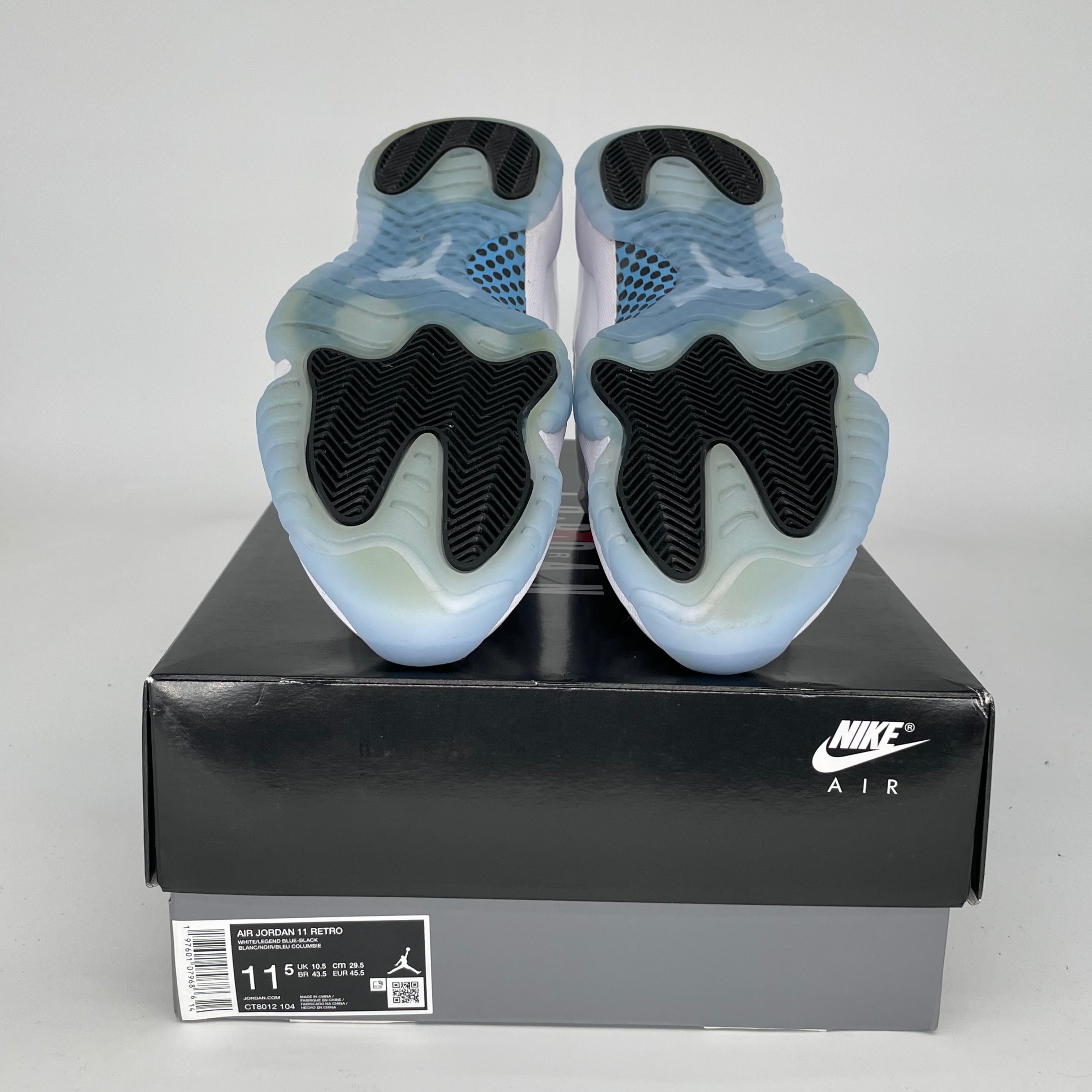 Original Title: AIR JORDAN 11 LEGEND BLUE SIZE 11.5 CT8012 104   Optimized Title: **Air Jordan 11 Retro 'Legend Blue' Men's Basketball Shoes - Size 11.5 (CT8012-104) - Perfect for Sneaker Collectors & Court Performance**    **Usage Scenarios:** Ideal for basketball games, sneaker collections, streetwear fashion, and casual outings.