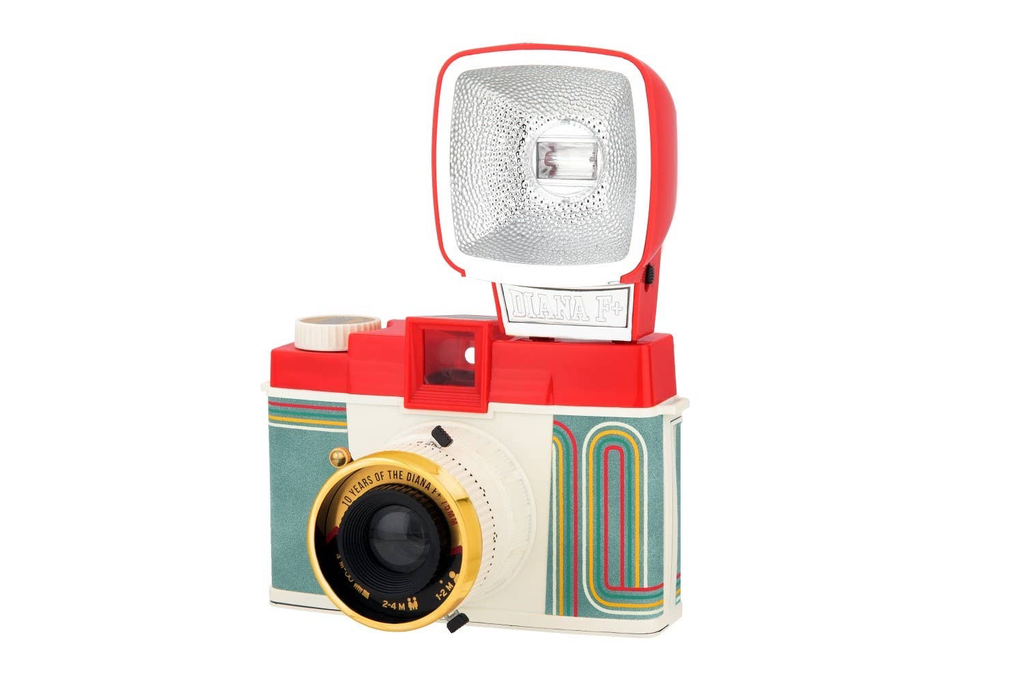 Diana F+ Medium Format Camera with Flash - Retro Film Camera for Creative Photography, Perfect for Travel, Street & Portrait Shots - Celebrating 10 Years of Diana Legacy