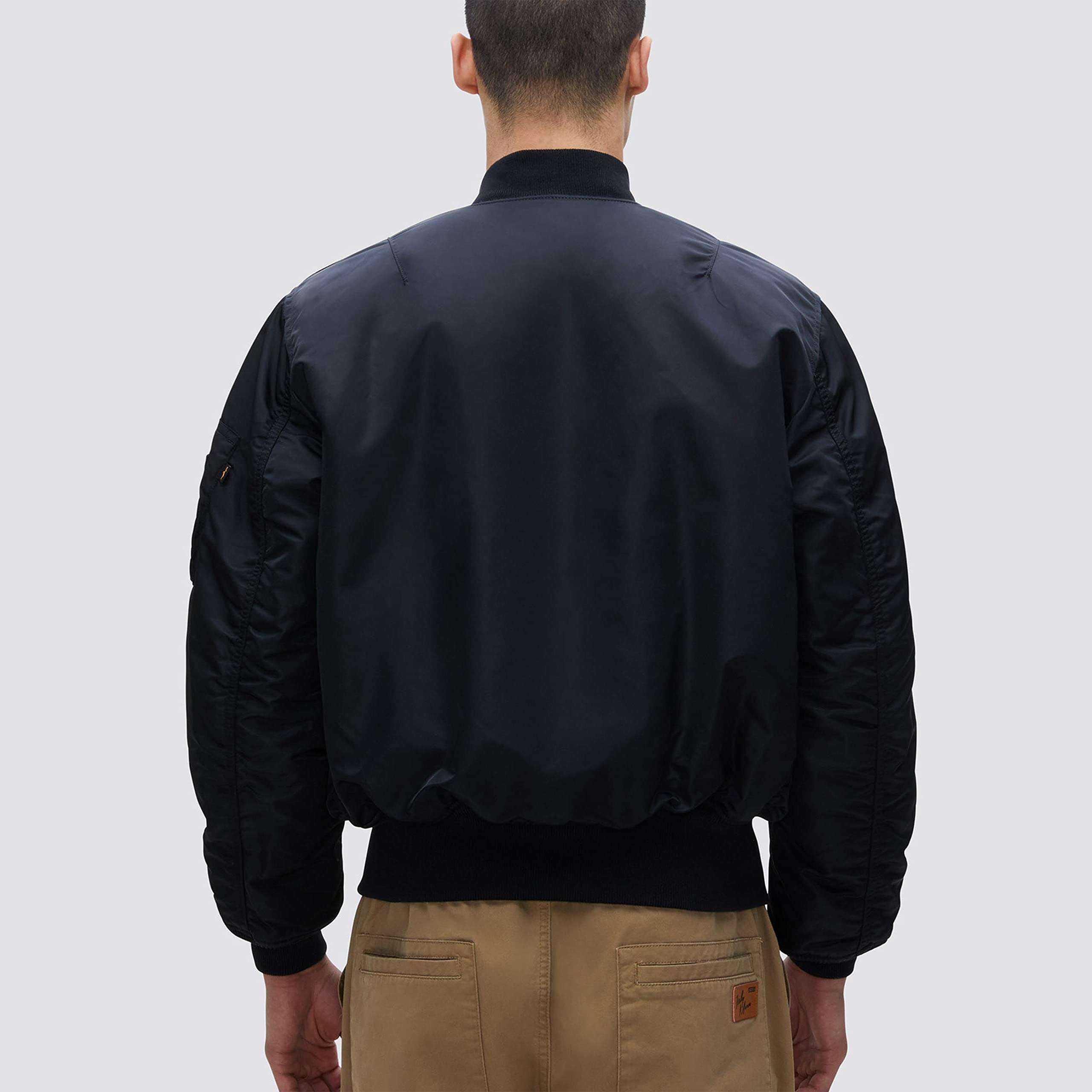 Alpha Industries MA-1 Bomber Flight Jacket - Men's Military Aviator Jacket with Water-Resistant Nylon - Perfect for Pilots, Outdoor Adventures & Streetwear Fashion