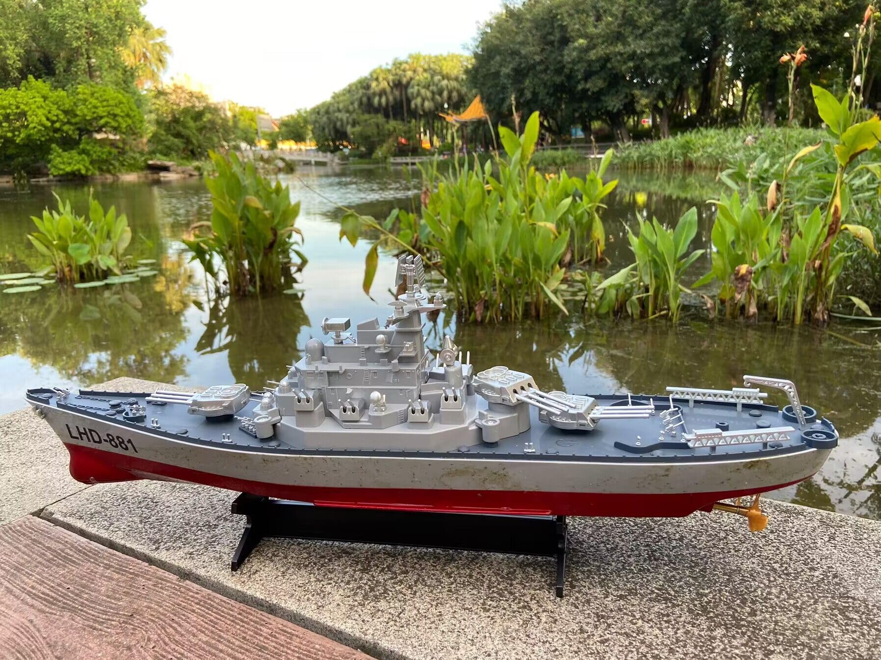 SOWOFA 24-inch Louisiana Class RC Cruiser Warship - Electric Remote Control Boat with Super Long Hull, Military Toy for Kids, Launchable Aircraft Carrier Model - Perfect for Pool Play, Battles, and Collectors