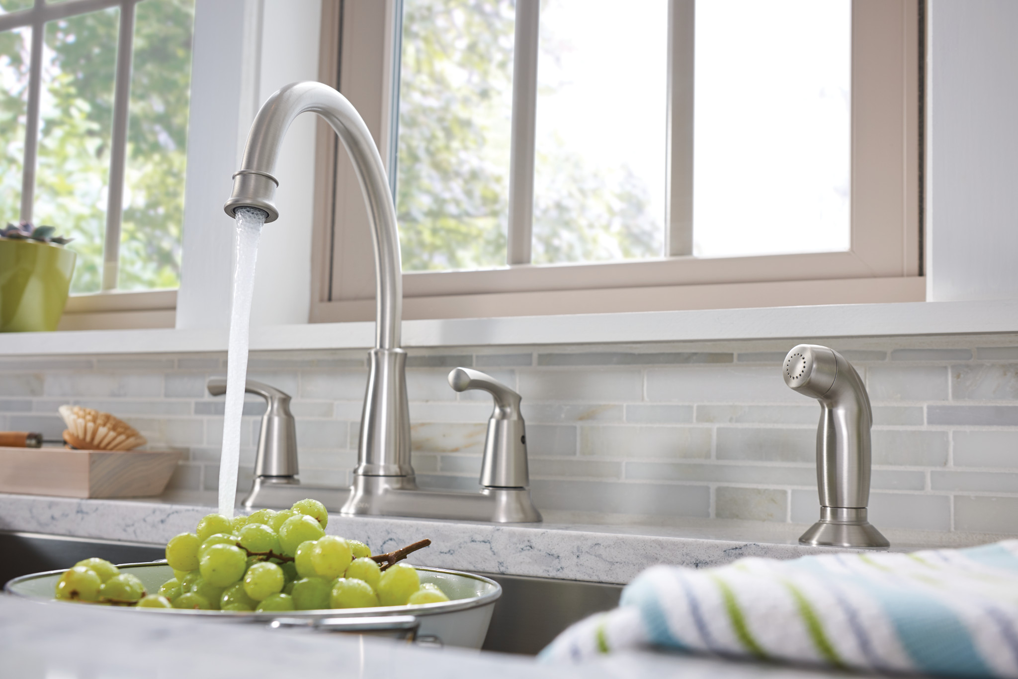 Bexley Two Handle High Arc Kitchen Faucet - Brushed Nickel Pull Down Sprayer for Modern Farmhouse Sink - Perfect for Washing Dishes, Filling Pots & Cleaning Vegetables