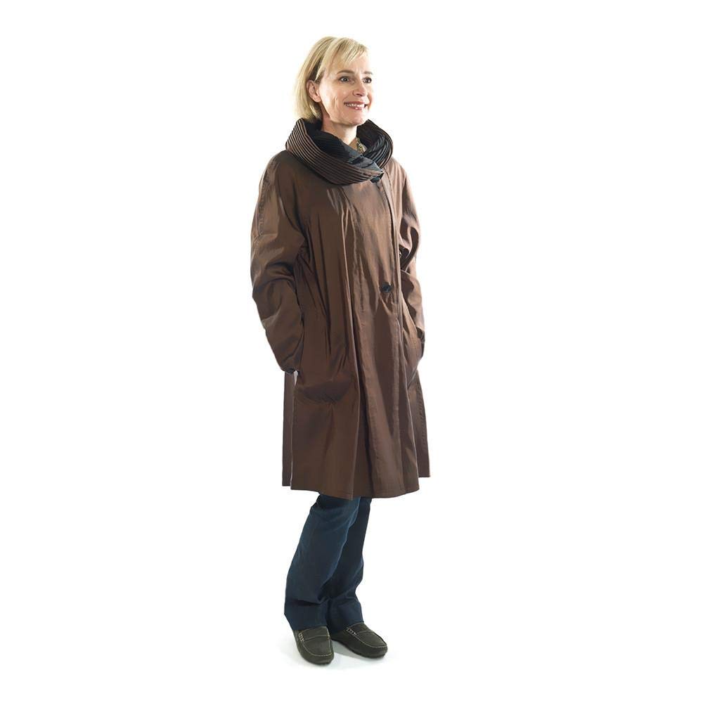 Stylish Donatella Short Raincoat for Women - Waterproof Travel Jacket for Outdoor Adventures & Commuting