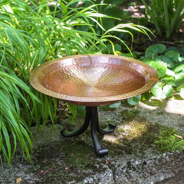 Handmade Hammered Solid Copper Birdbath for Garden - Outdoor Decorative Bird Bath with Rustic Patina Finish - Perfect for Attracting Birds to Your Backyard, Patio or Garden Decor