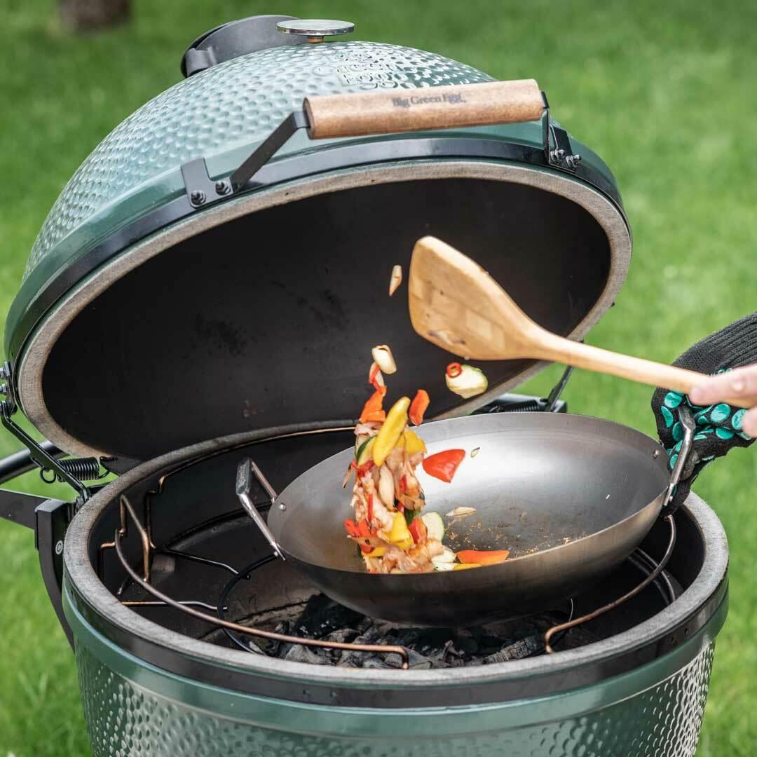 Big Green Egg Carbon Steel Wok - 14 Inch Stir Fry Pan for Outdoor Cooking, Camping & BBQ - Premium Heavy Duty Wok for Gas Stove, Grill & Induction Cooktop - Perfect for Asian Stir Fry, Sautéing & Deep Frying