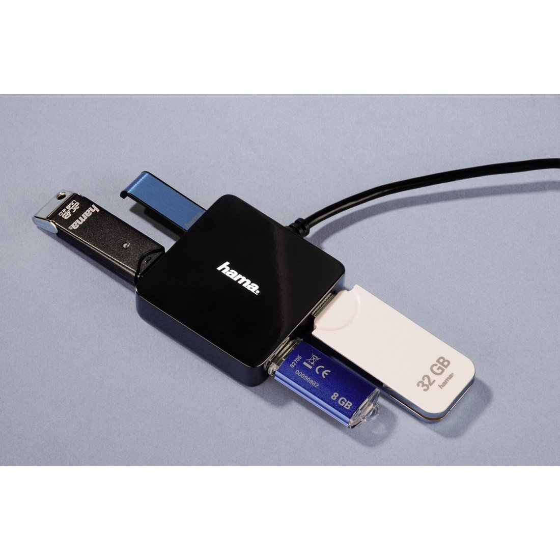 Hama Multiquad 1:4 USB 2.0 Hub with Bus Power for Laptop, PC, MacBook & iMac - Black | Expand Connectivity for Home Office, Gaming & Workspace Setup